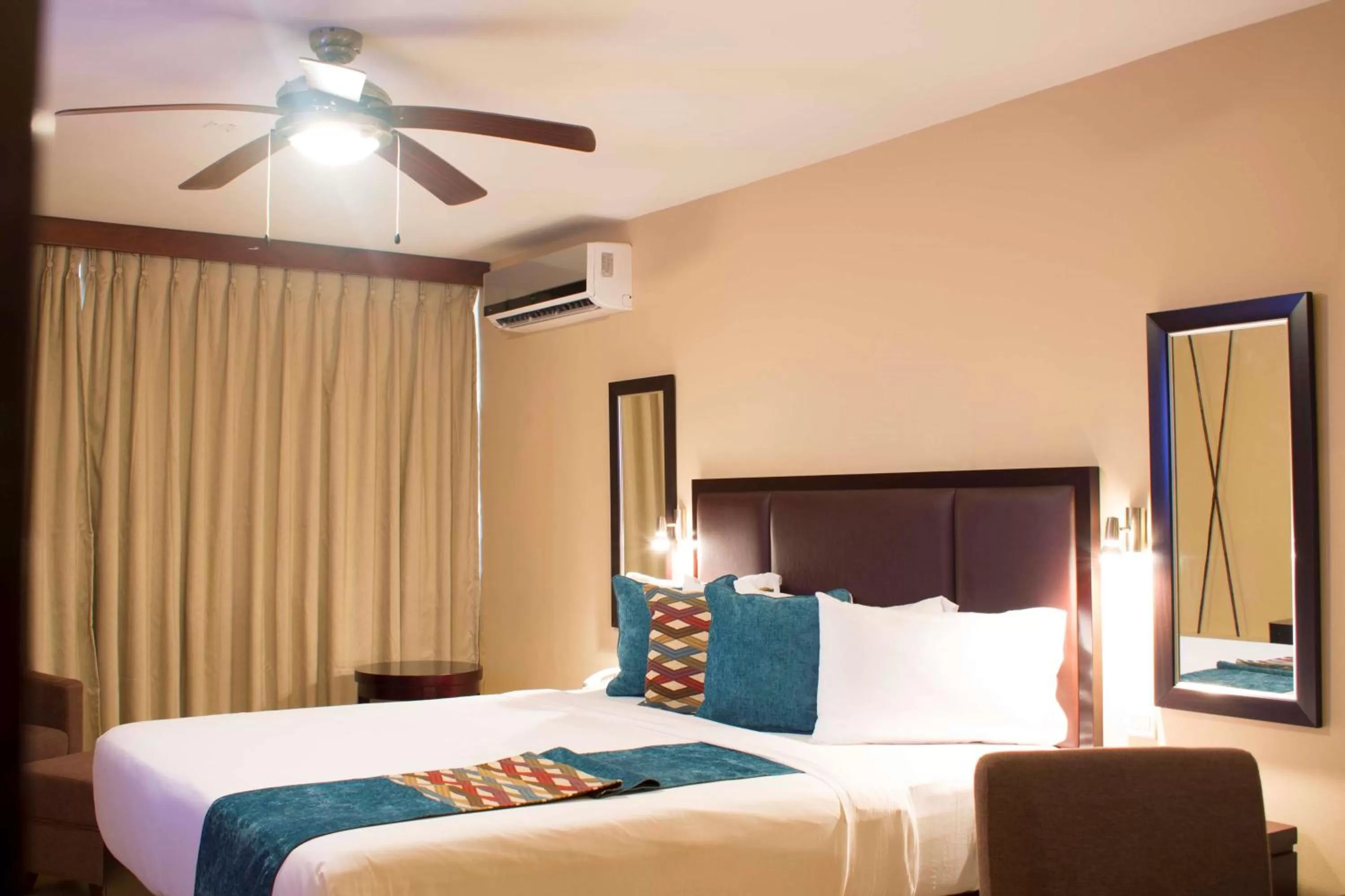 Mini Double Room with Double Bed - Non-Smoking in Best Western Plus Accra Beach Hotel