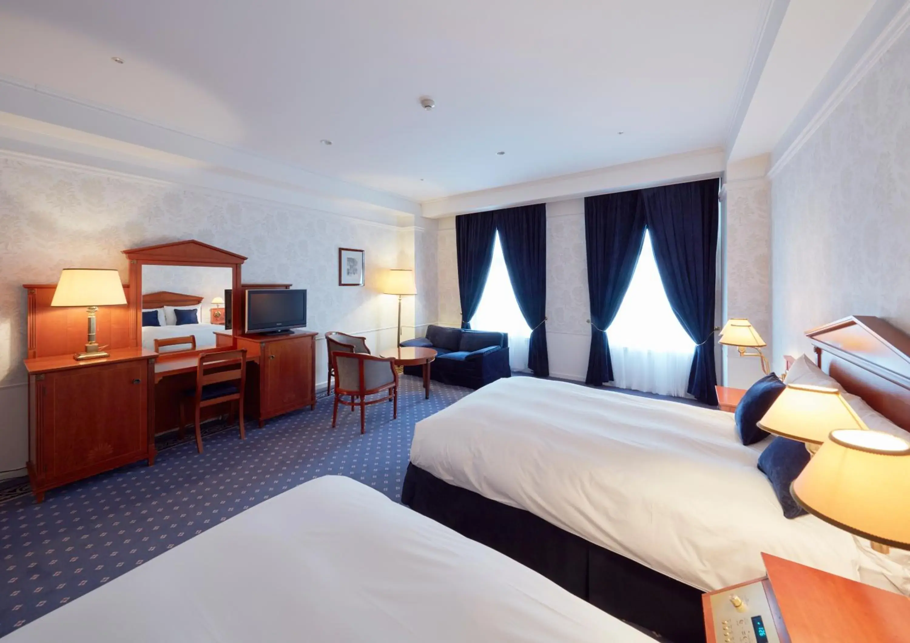 Photo of the whole room, Bed in Huis Ten Bosch Hotel Amsterdam