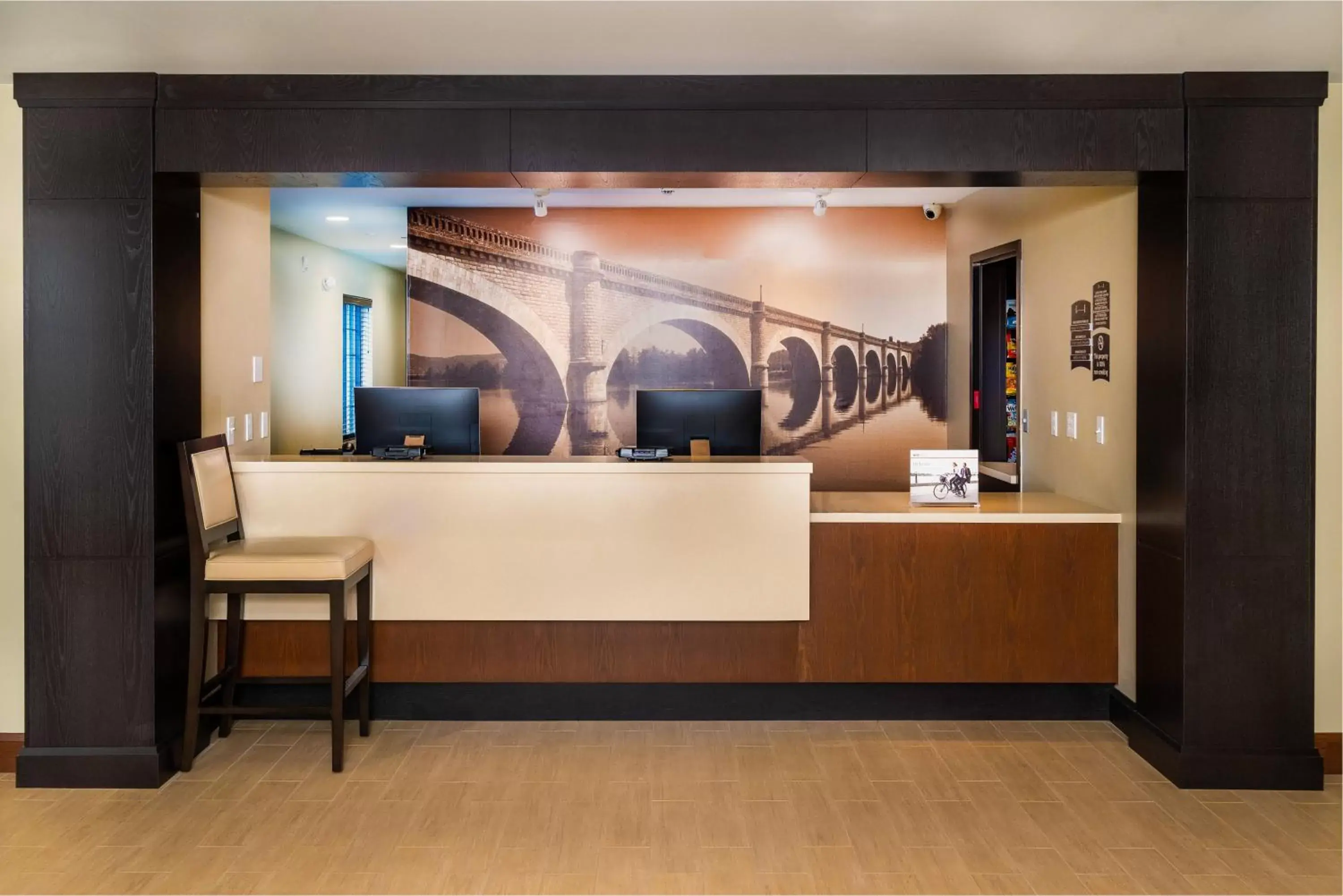 Lobby or reception in Staybridge Suites - Newark - Fremont by IHG Lobby or reception in Staybridge Suites - Newark - Fremont by IHG