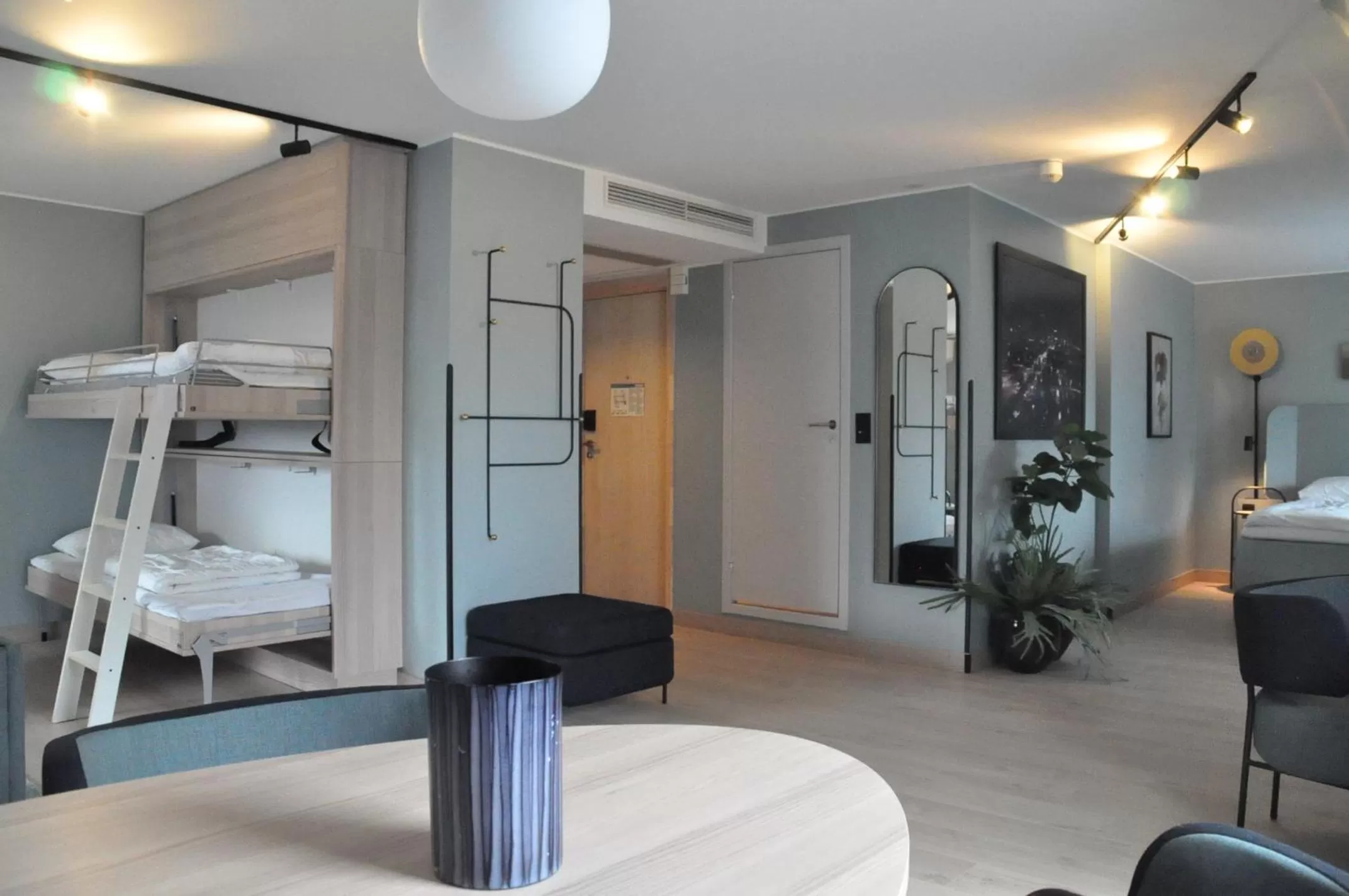 Photo of the whole room, Bed in Scandic Royal Stavanger