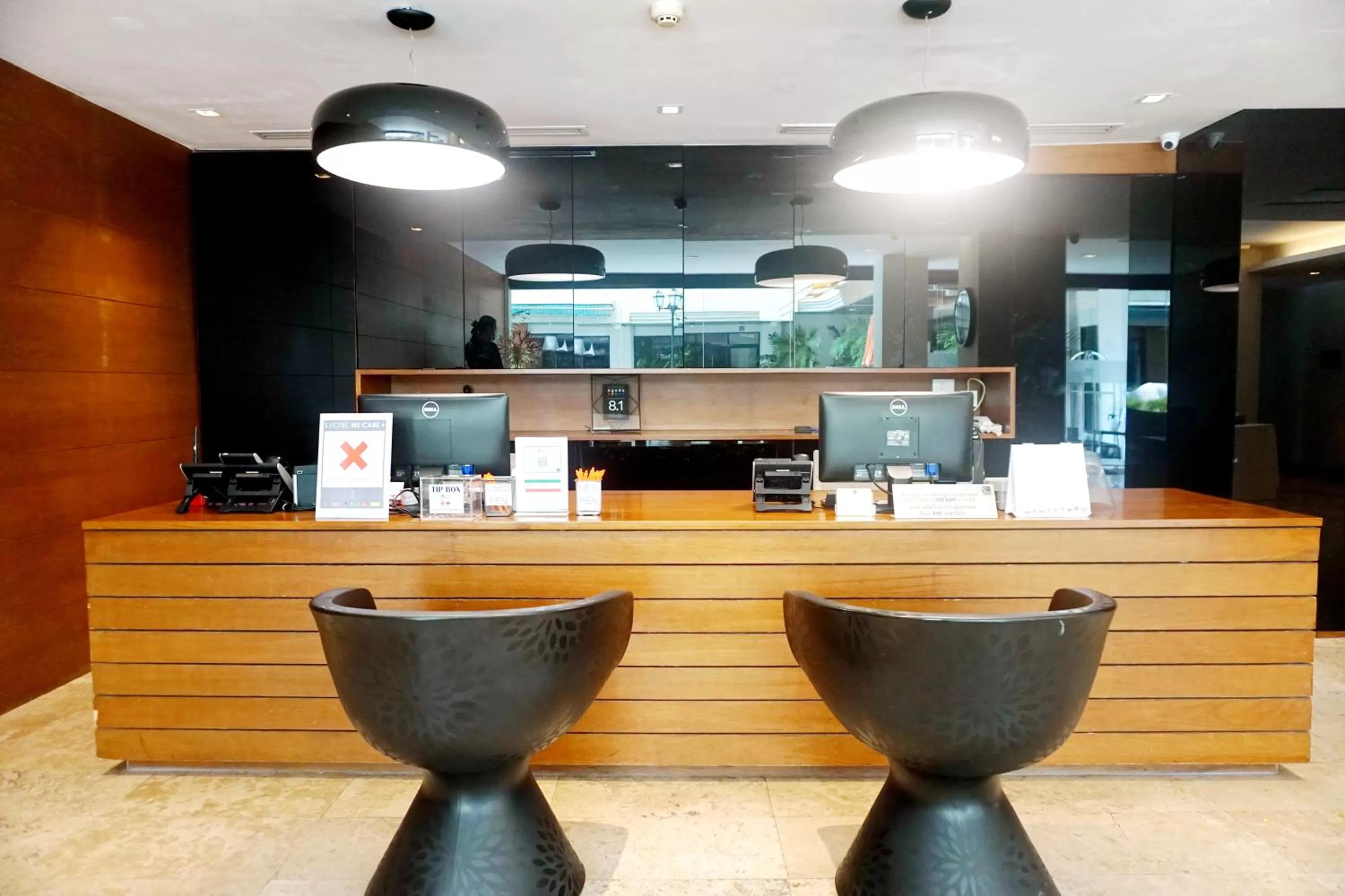 Lobby or reception in S33 Compact Sukhumvit Hotel