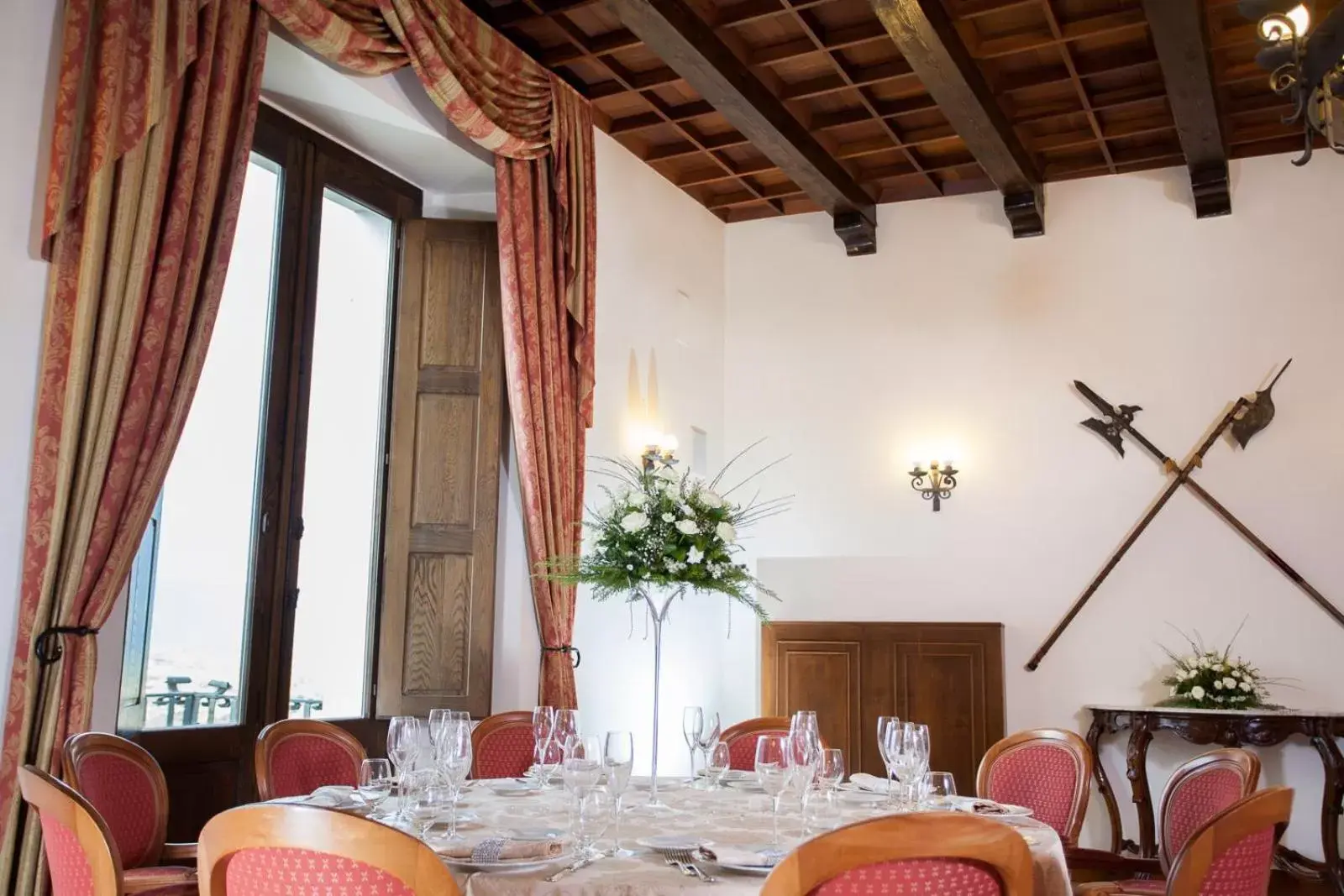 Banquet/Function facilities, Restaurant/Places to Eat in Castello di Altomonte