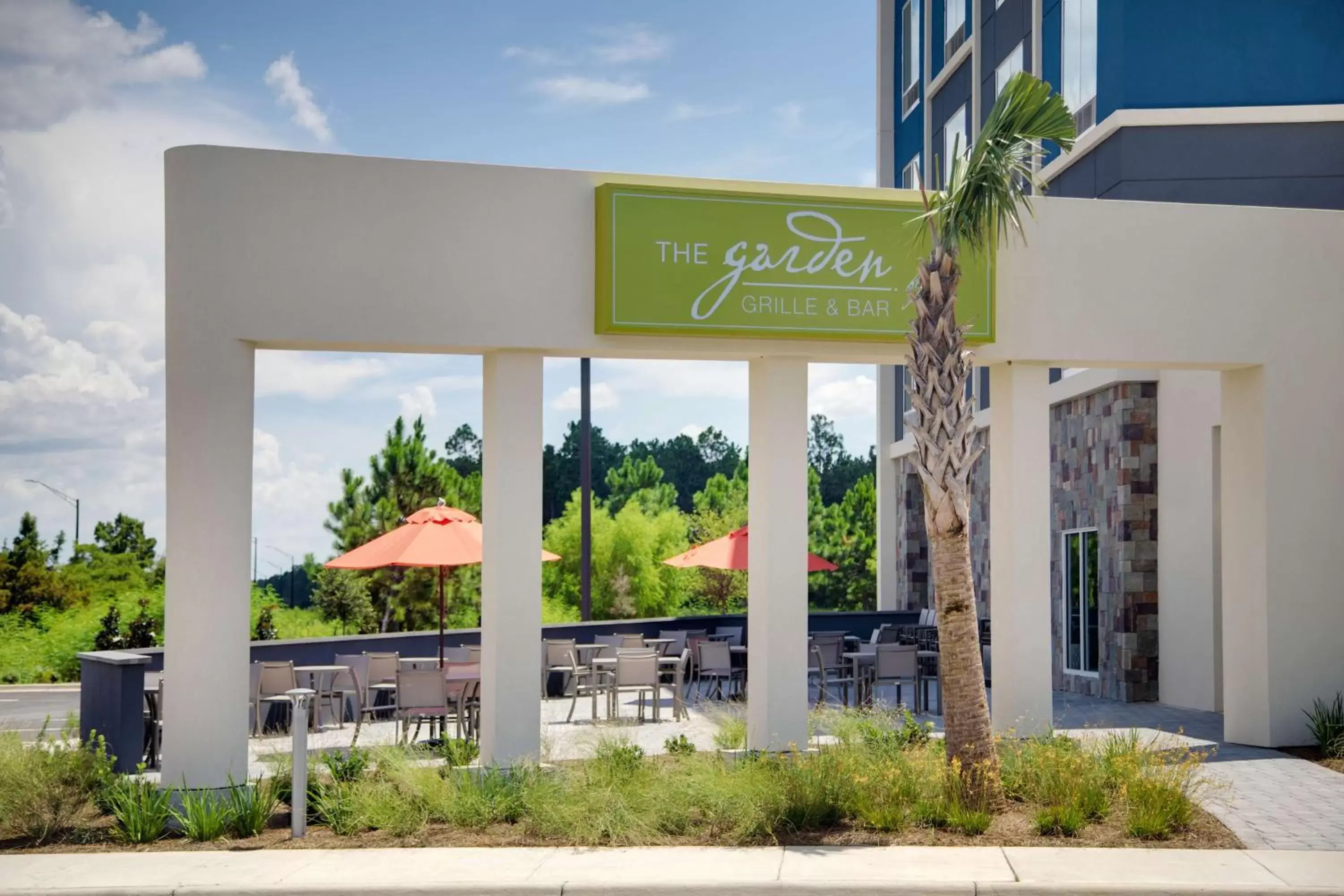 Restaurant/places to eat, Property Building in Hilton Garden Inn Panama City Airport, Fl