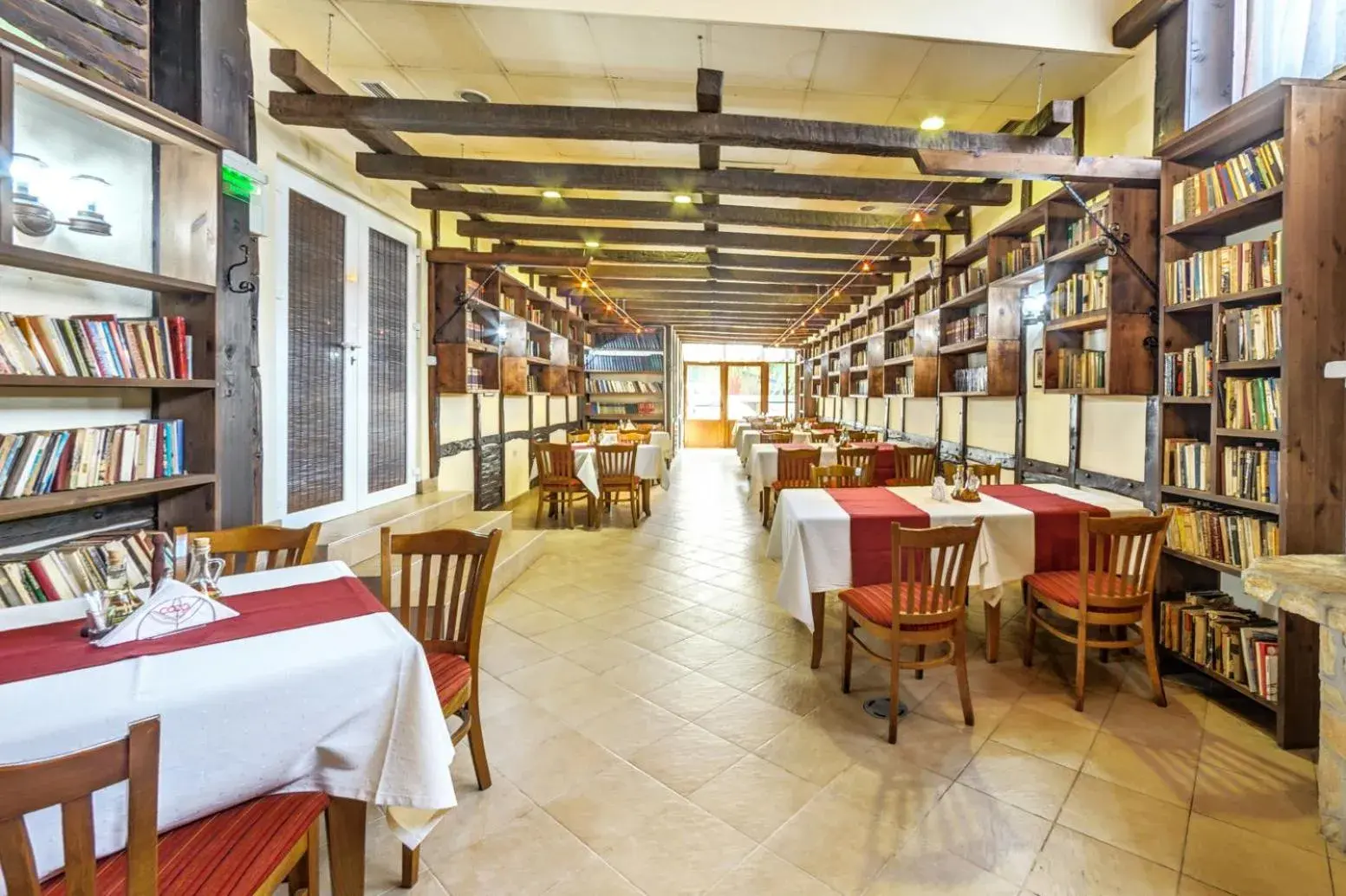 Restaurant/places to eat in Hotel COOP, Sofia Restaurant/places to eat in Hotel COOP, Sofia