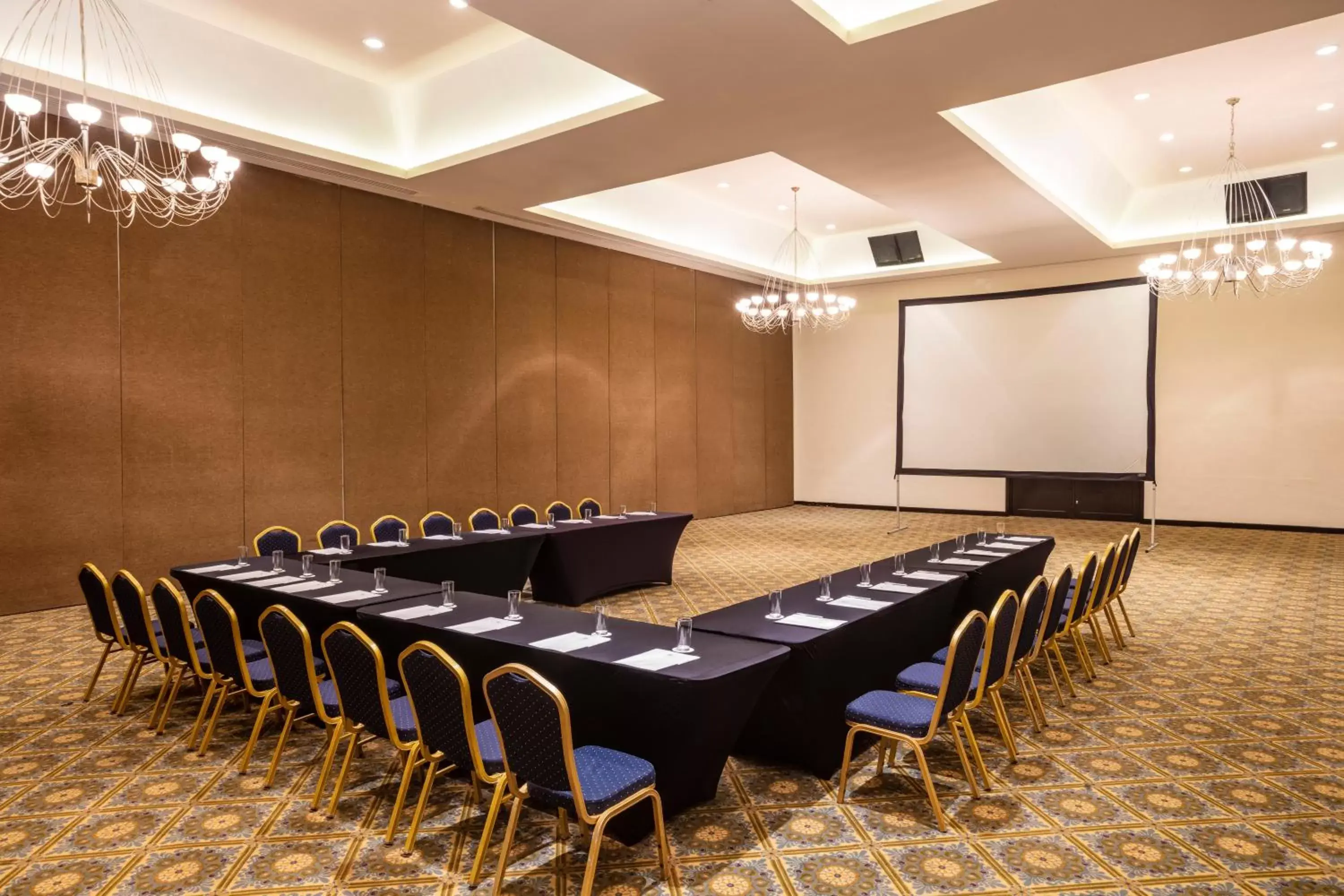 Meeting/conference room in Crown Paradise Club Cancun - All Inclusive