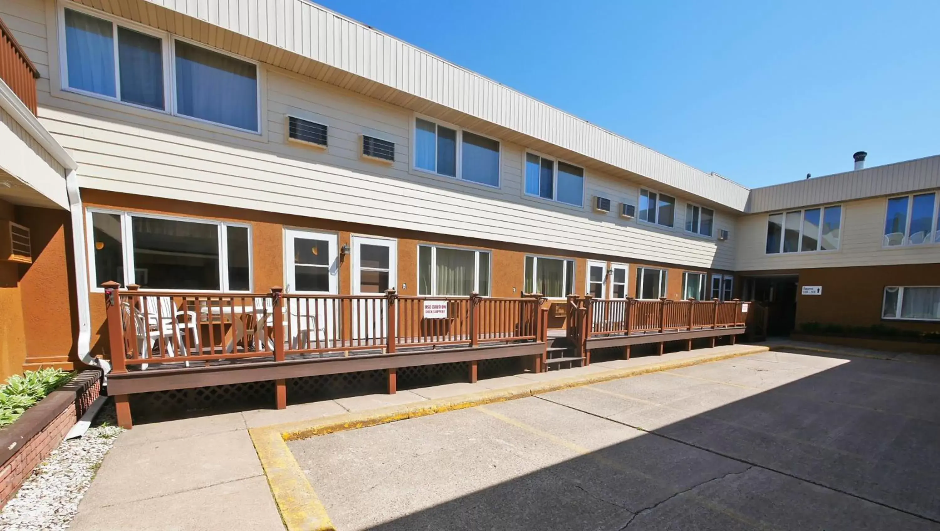 Property building in Magnuson Copper Crown Property building in Magnuson Copper Crown