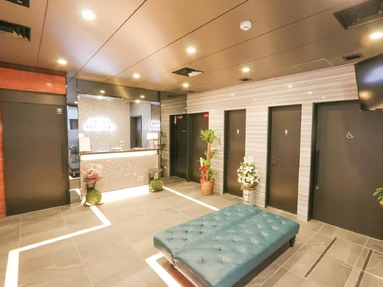 Lobby or reception in HOTEL LiVEMAX Fukuoka Tenjin