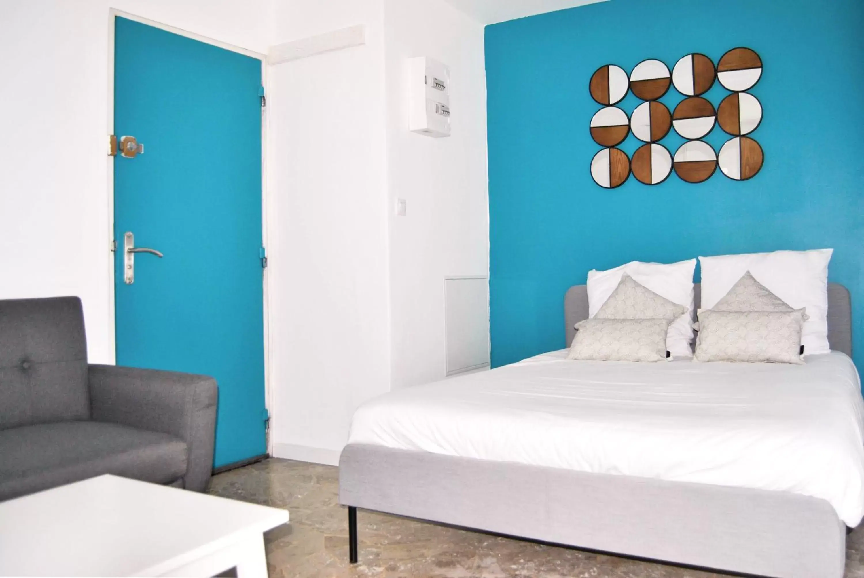 Standard Apartment in Hôtel Le Thurot- Dijon Centre Gare Standard Apartment in Hôtel Le Thurot- Dijon Centre Gare