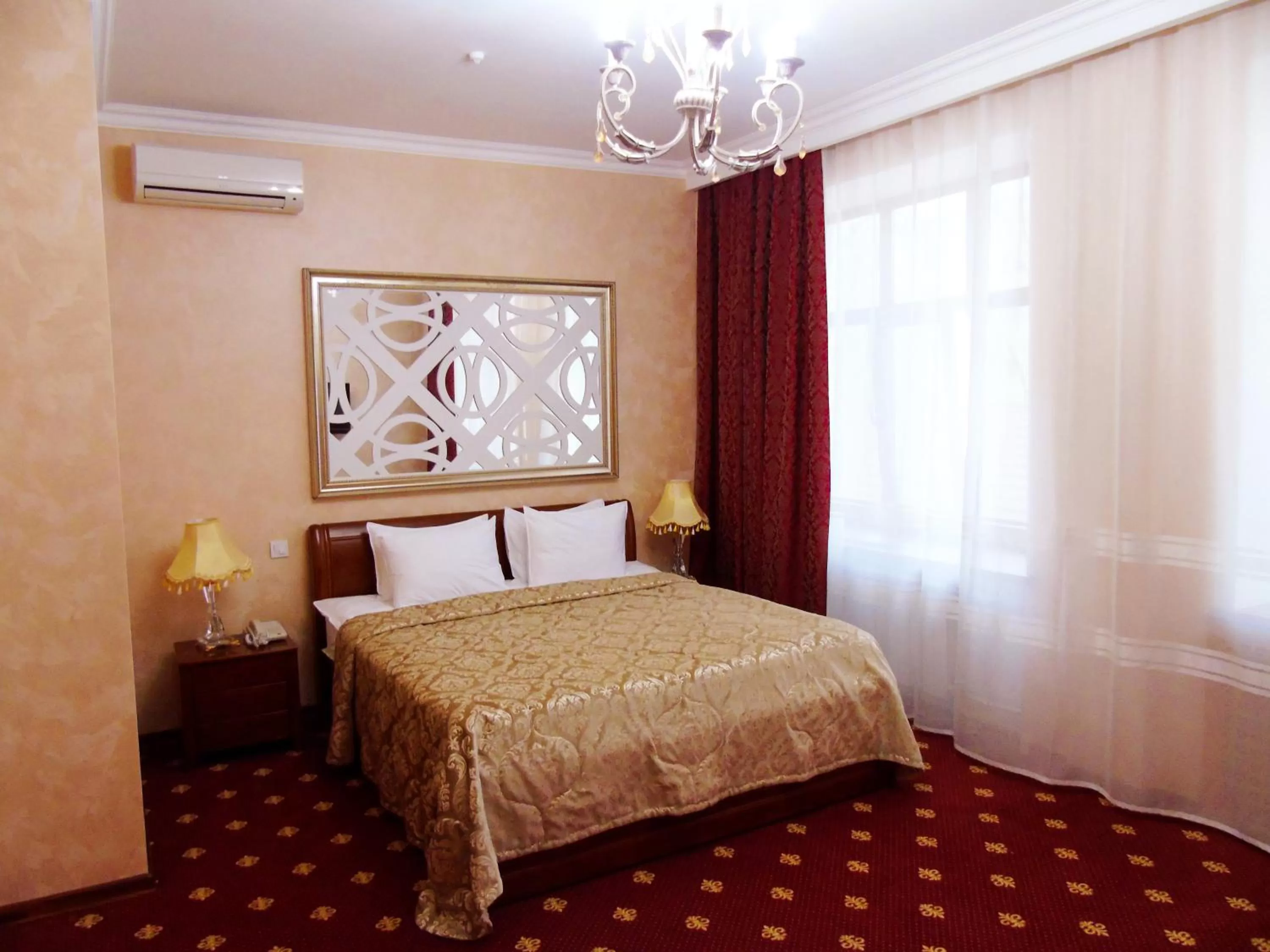 Photo of the whole room, Bed in Amsterdam Hotel Aktobe