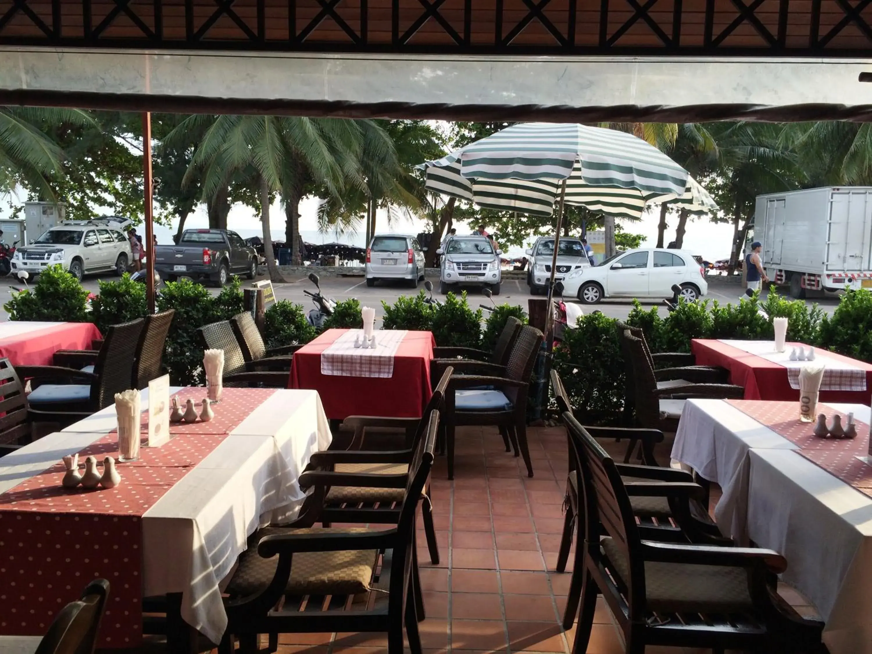 Restaurant/Places to Eat in Jomtien Boathouse