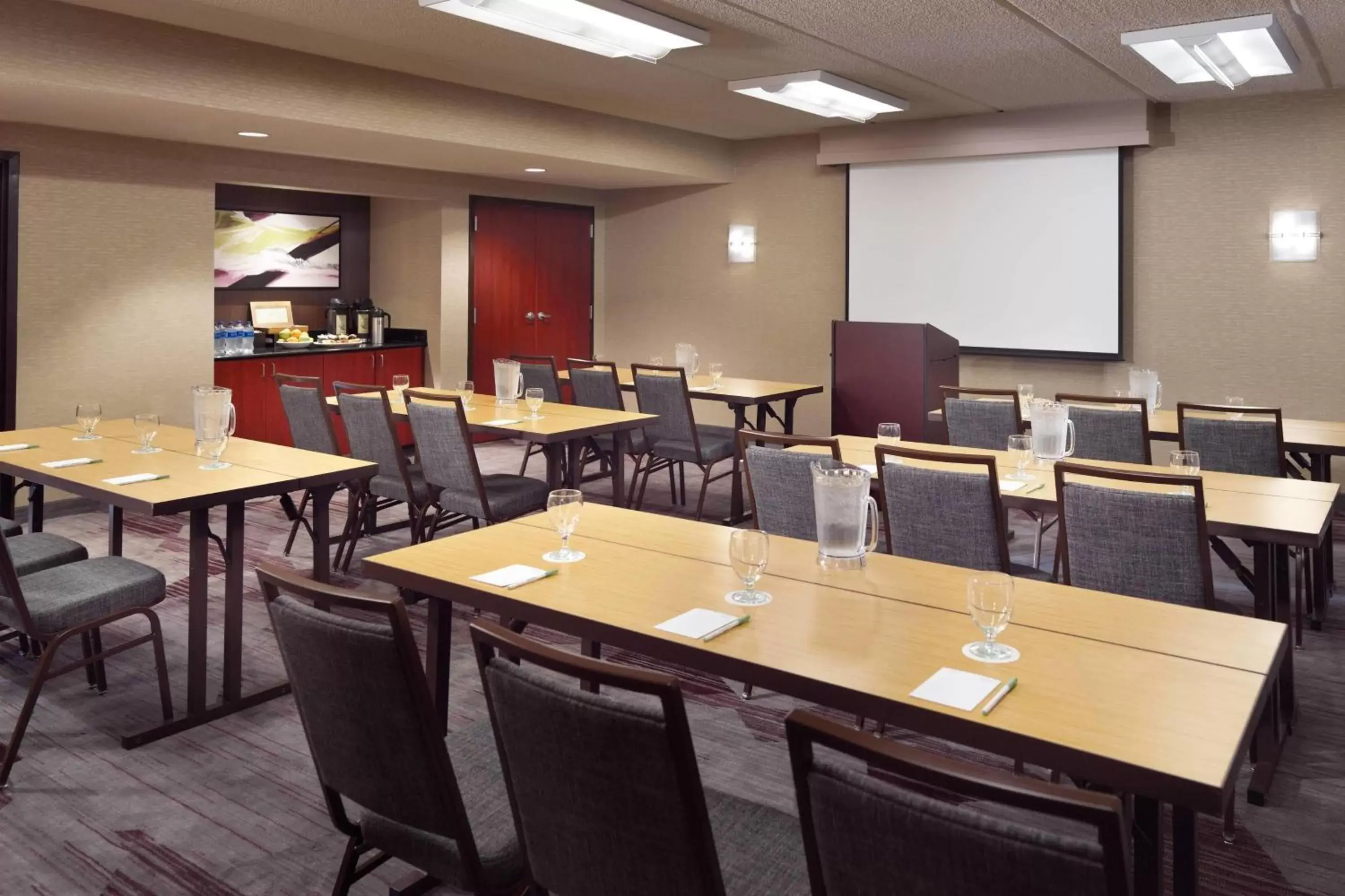 Meeting/conference room in Courtyard by Marriott Tallahassee Downtown/Capital