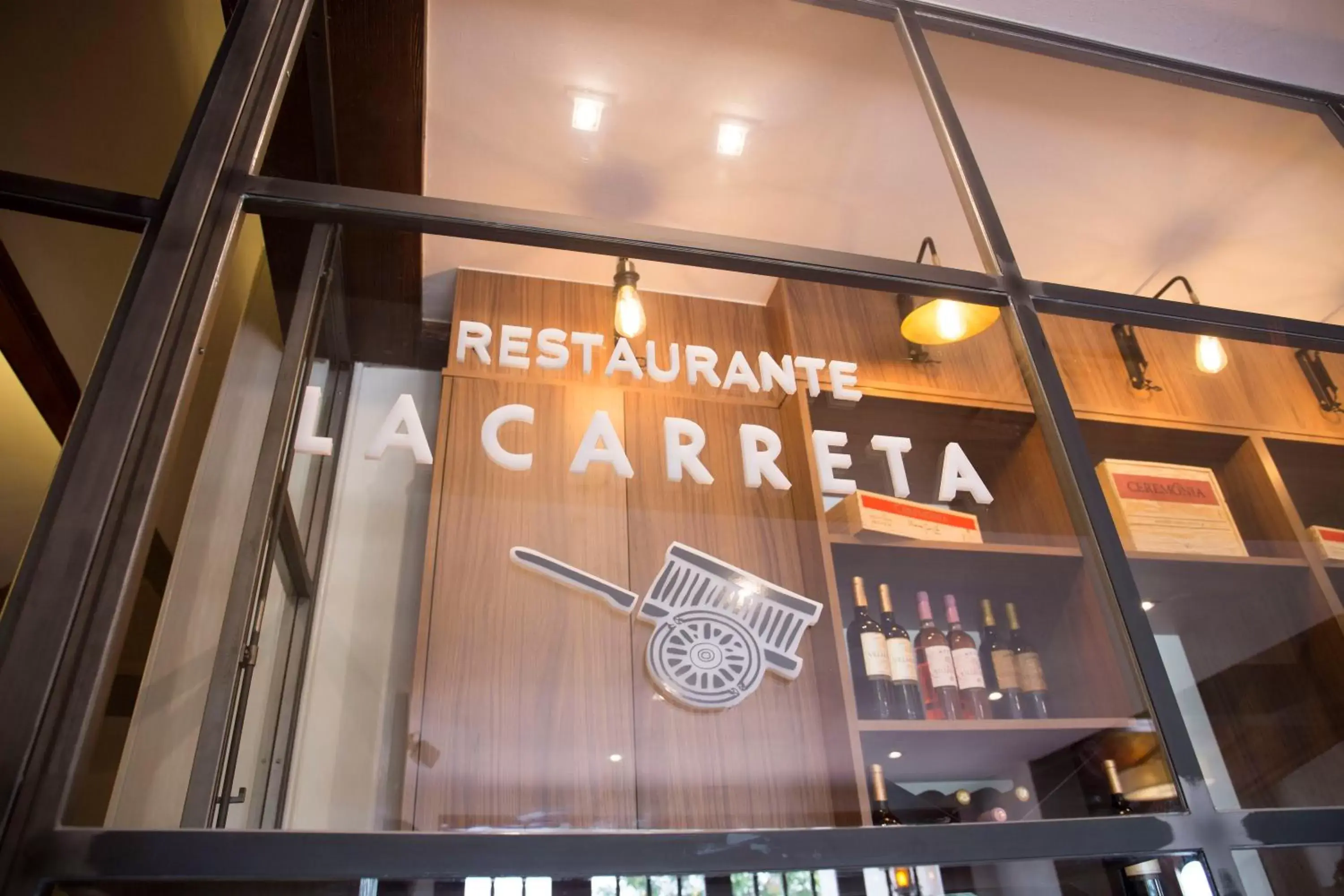 Lobby or reception in Hotel La Carreta Lobby or reception in Hotel La Carreta