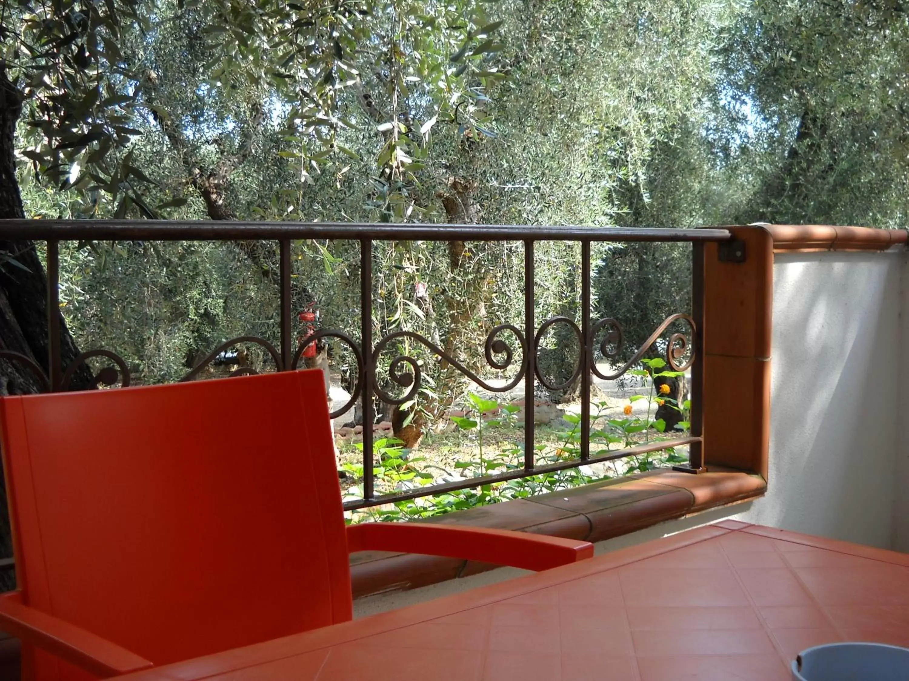 Garden view, Balcony/Terrace in Zagare Residence