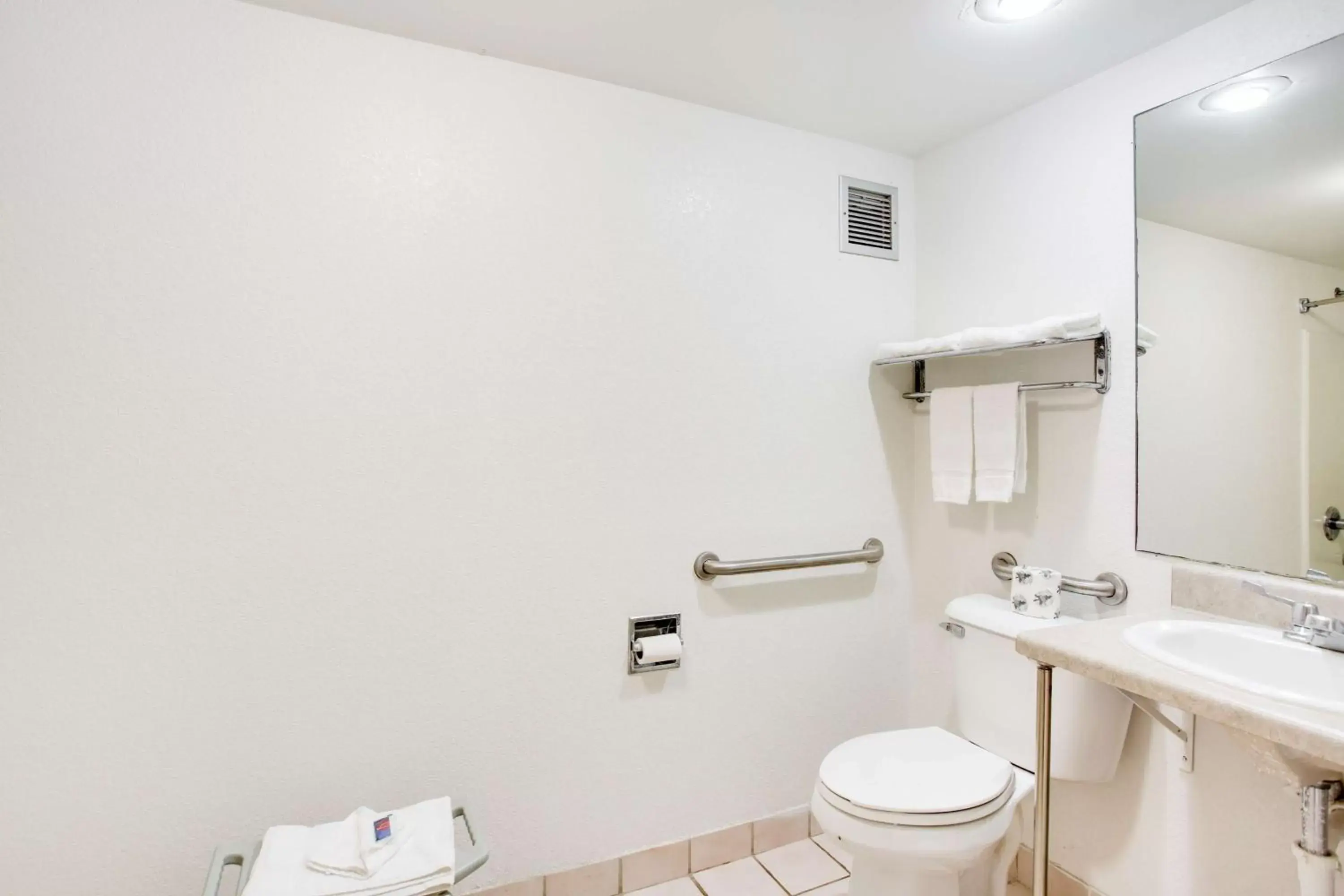 Toilet, Bathroom in Motel 6-White House, TN