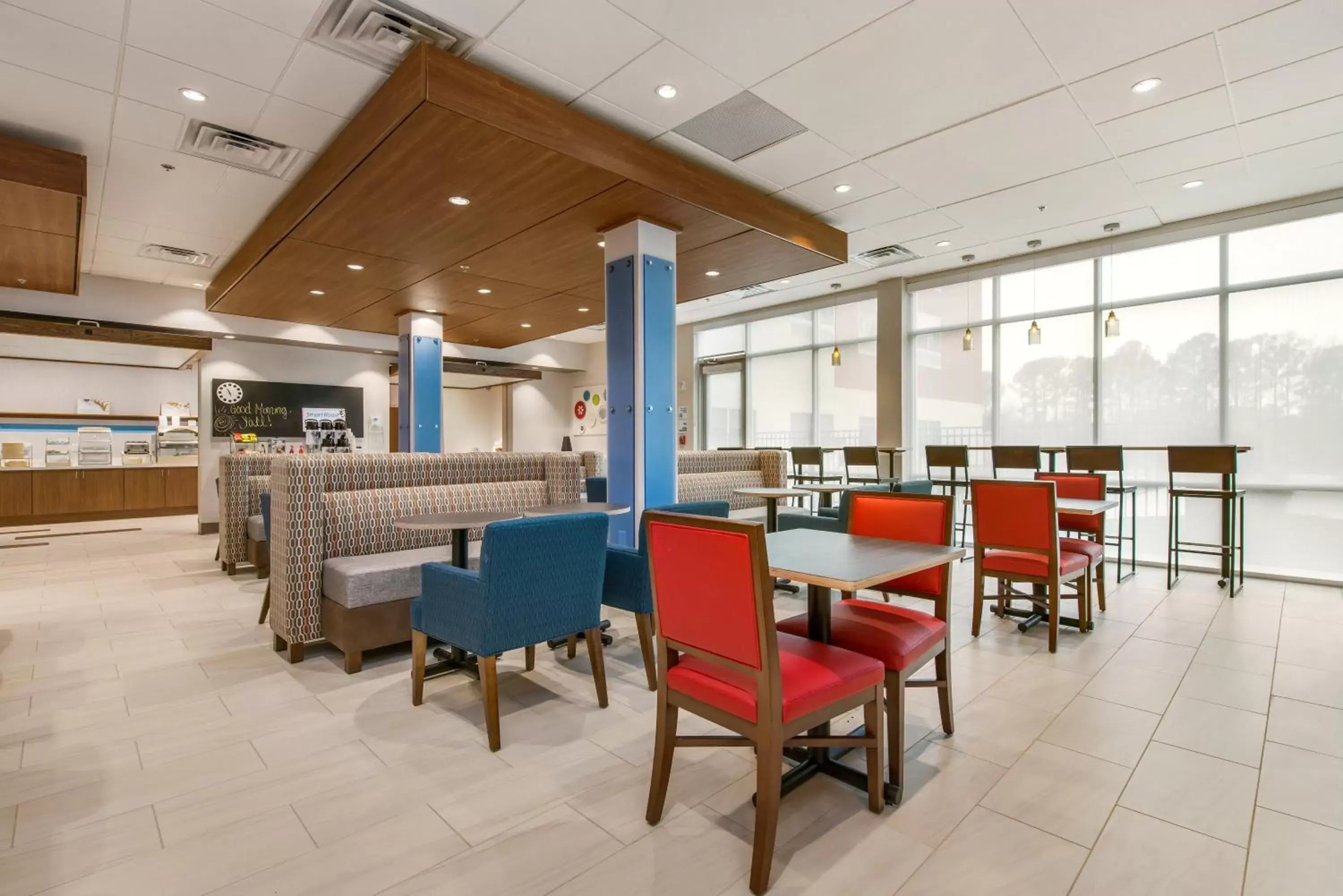 Restaurant/Places to Eat in Holiday Inn Express & Suites - Carrollton West, an IHG Hotel
