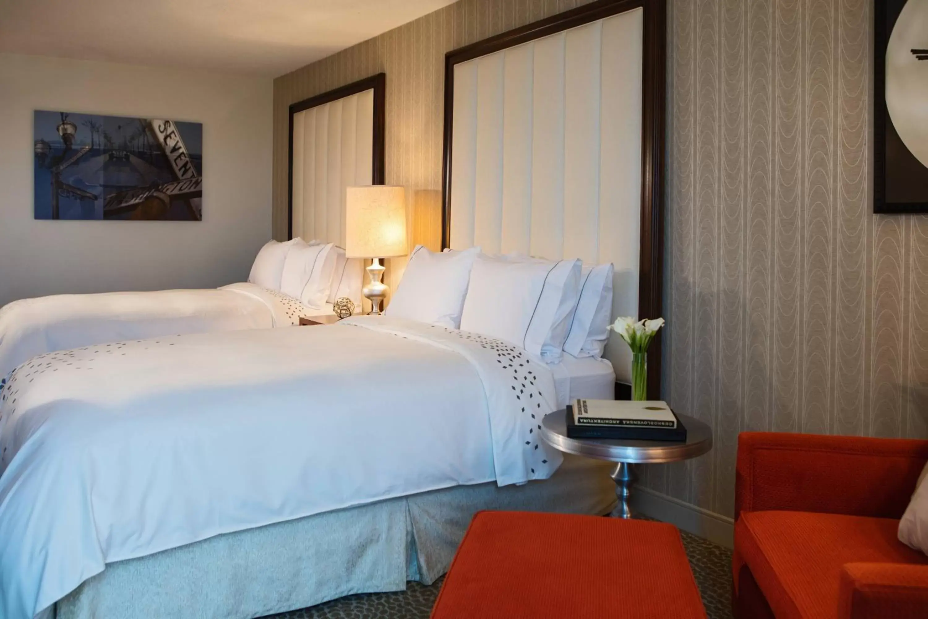 Bedroom, Bed in Renaissance Newark Airport Hotel