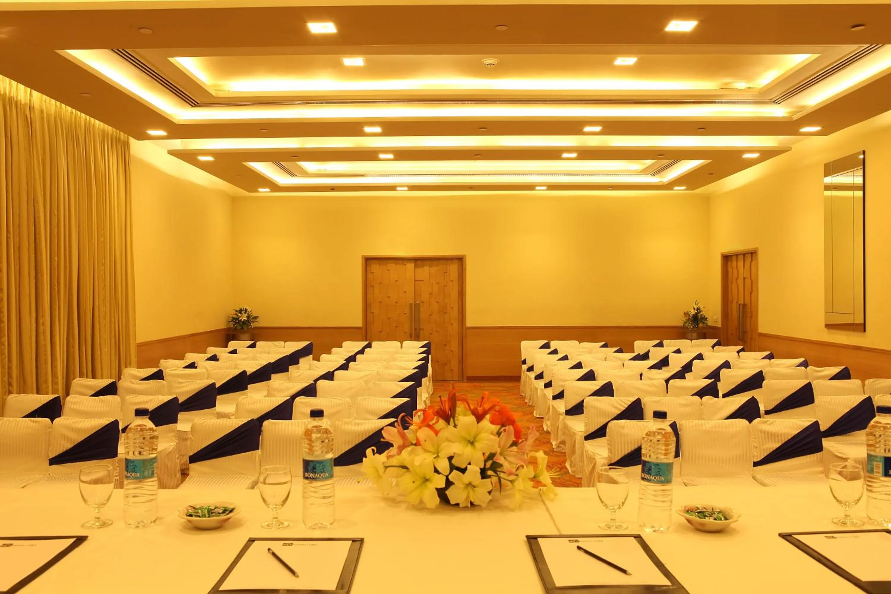 Business facilities in The Metropolitan Hotel & Spa New Delhi