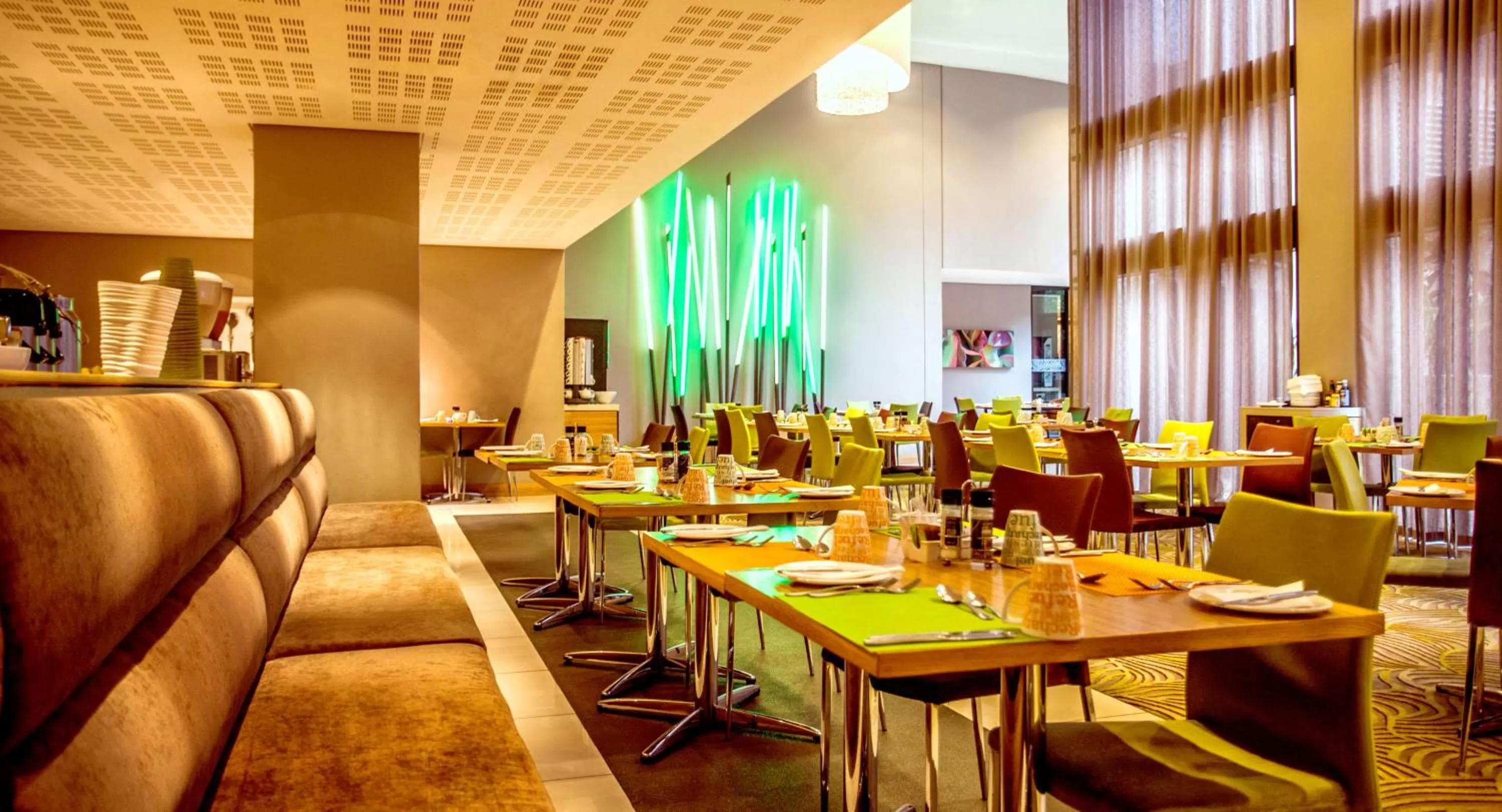 Restaurant/places to eat in Garden Court Umhlanga