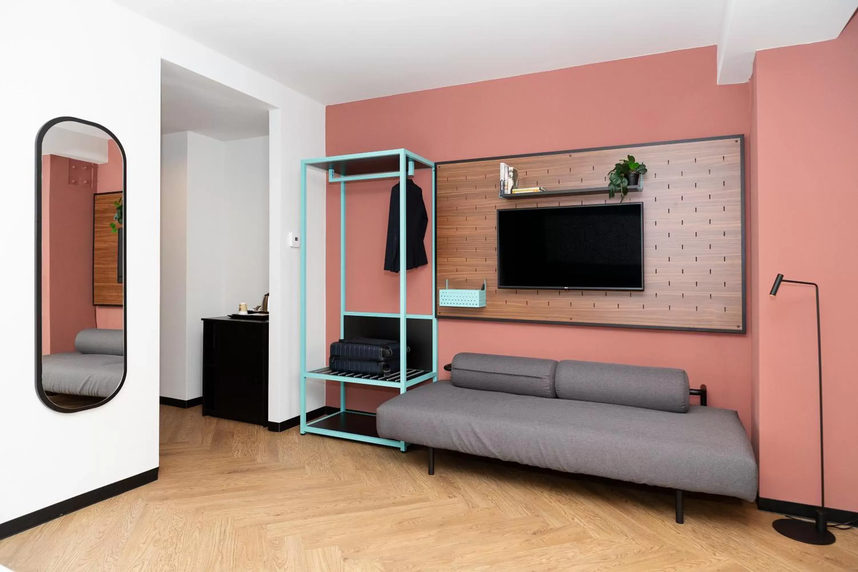 Bed, TV/Entertainment Center in CX Turin Belfiore Student&Explorer Place