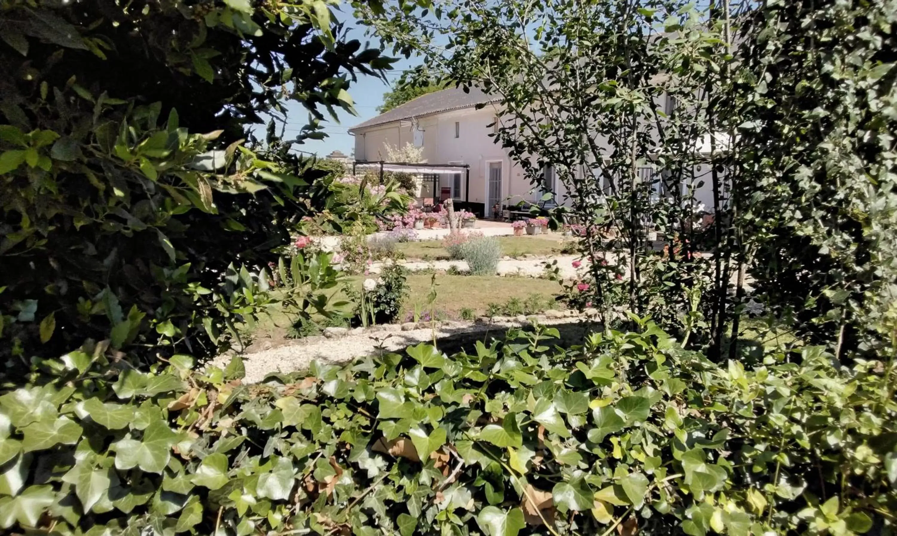 Garden, Property Building in Le Vieux Logis