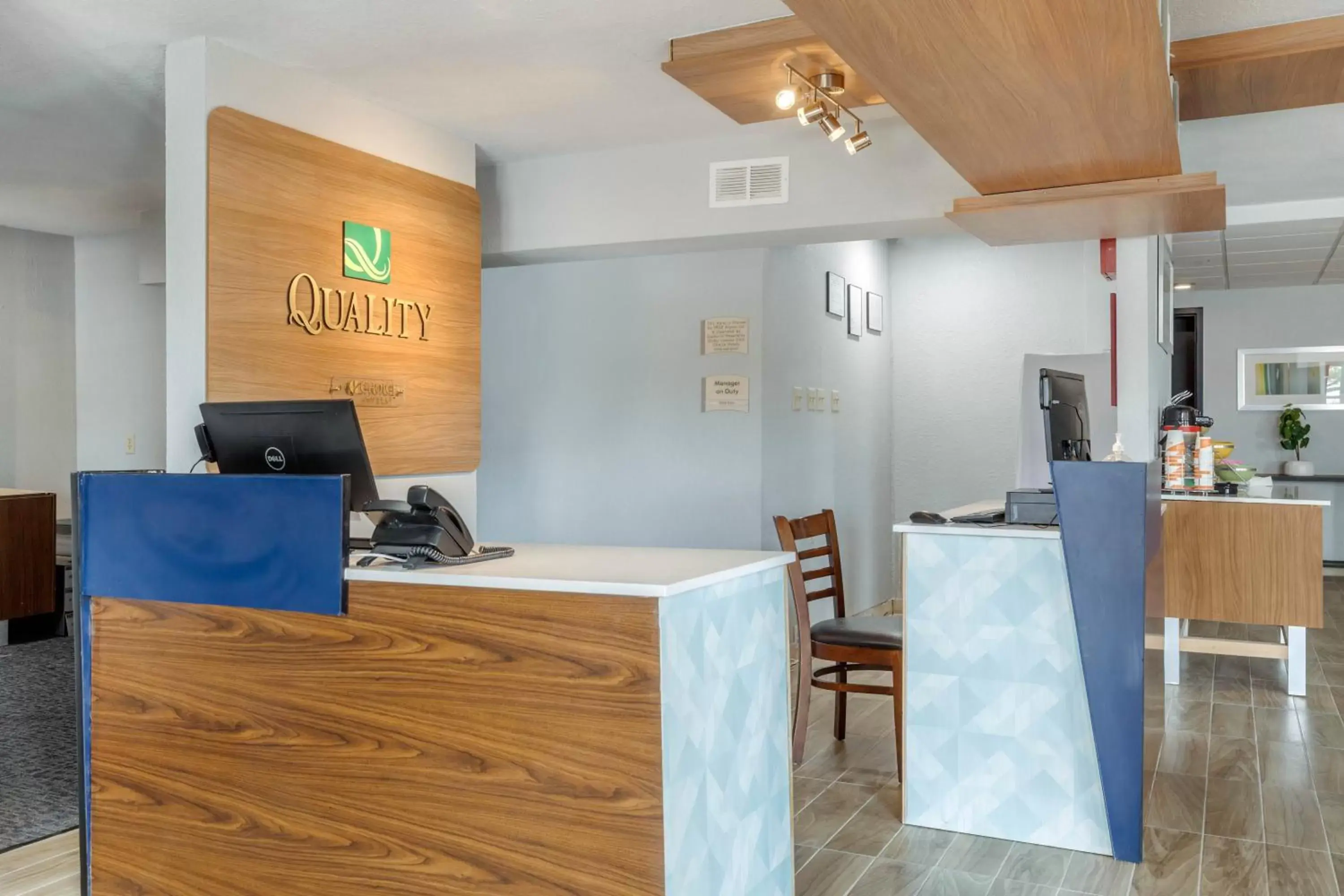 Staff, Lobby/Reception in Quality Inn Downtown - near Market Square