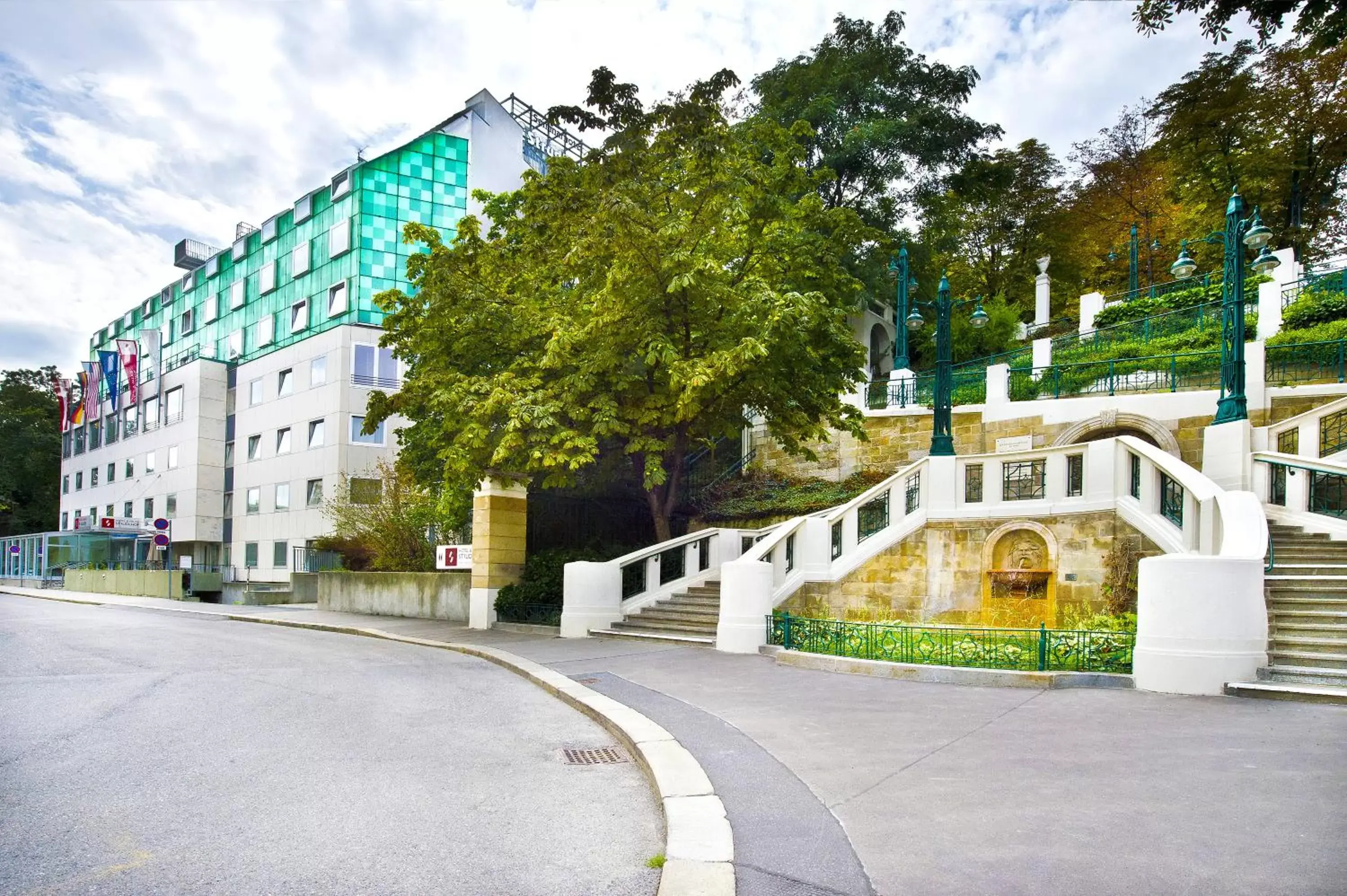 Facade/entrance, Property Building in Hotel & Palais Strudlhof