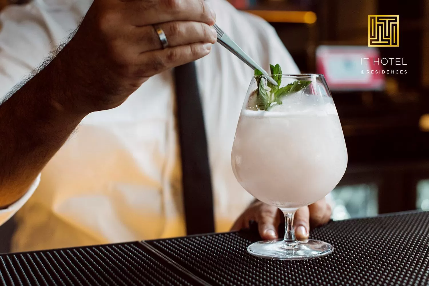 Restaurant/places to eat in IT Boutique Hotel & Restaurant