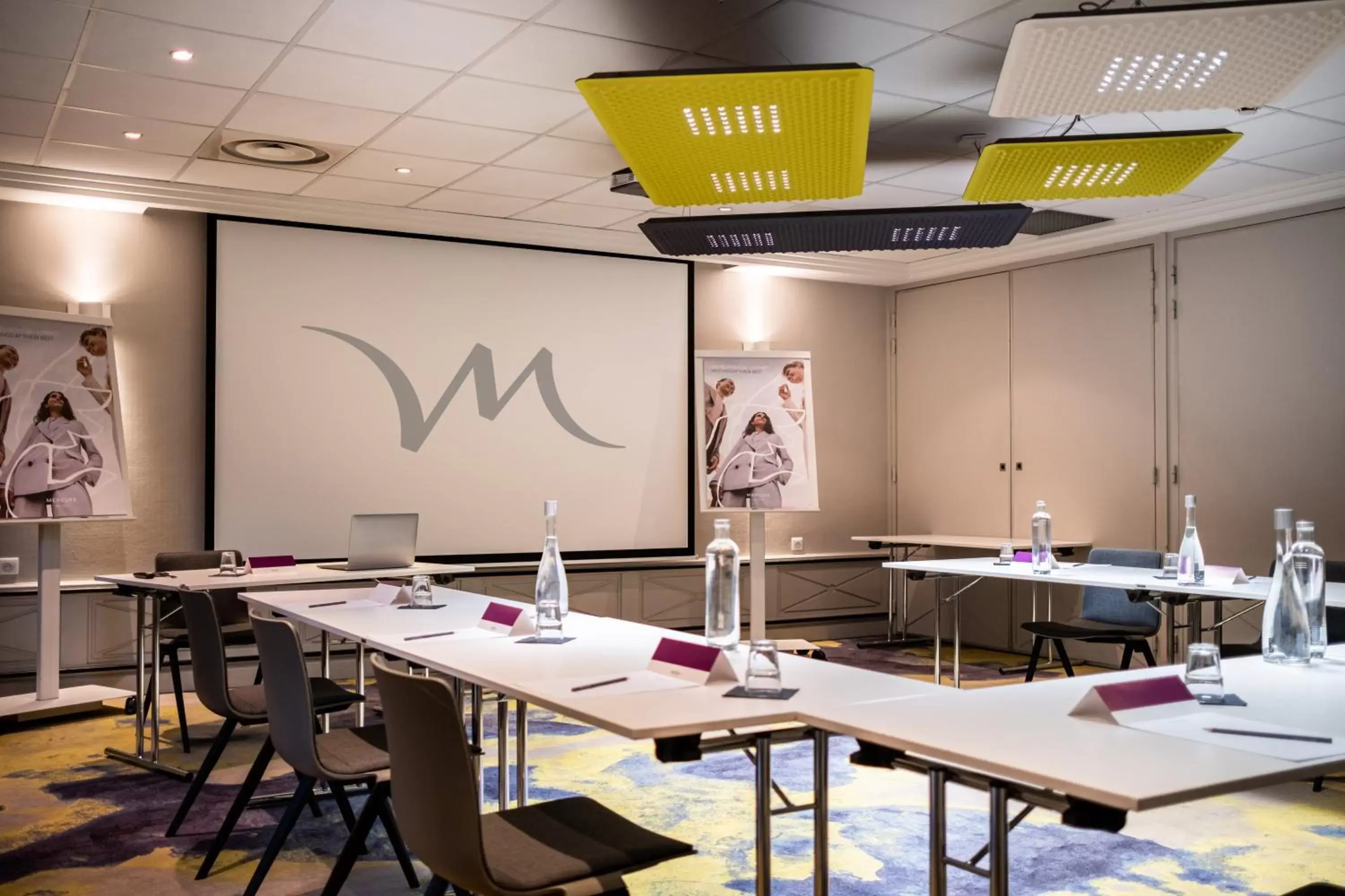 Meeting/conference room in Mercure Grenoble Meylan
