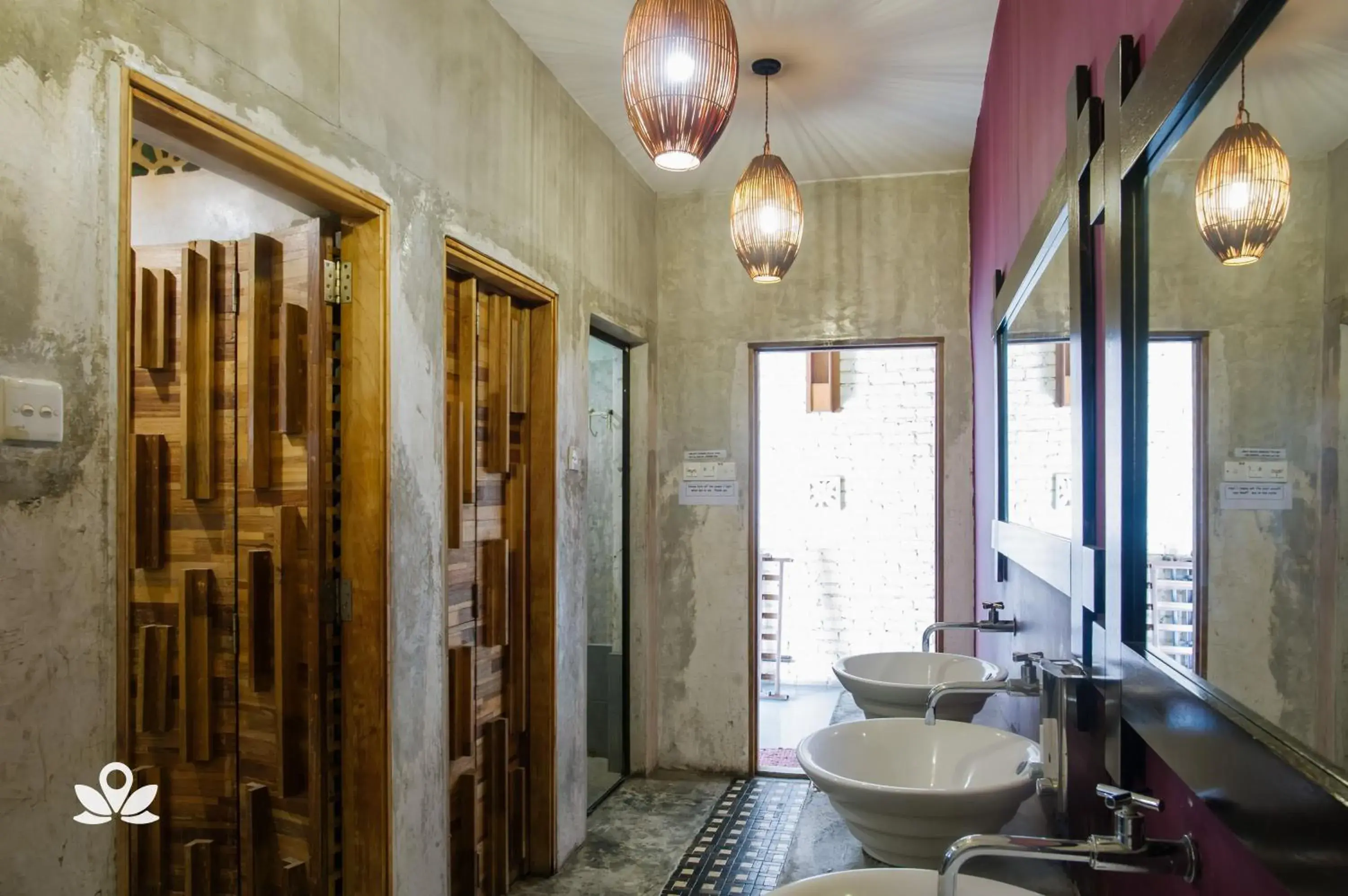 Bathroom in The Explorers Guesthouse