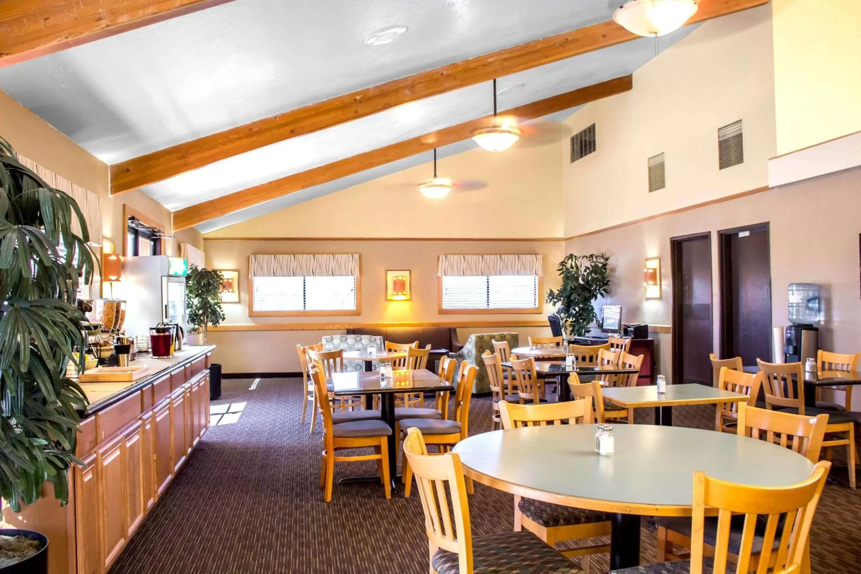 Restaurant/places to eat in Quality Inn Wickenburg