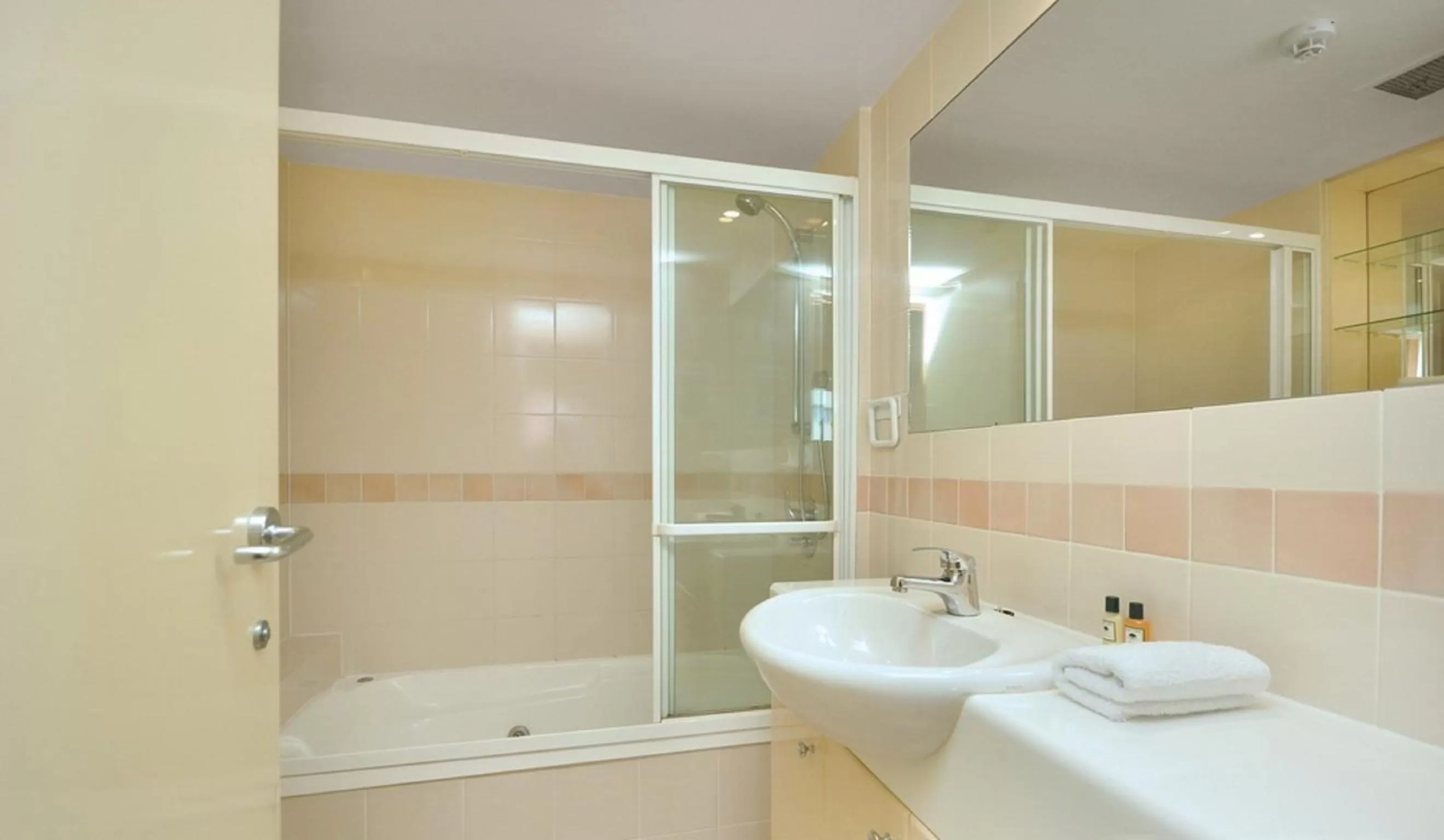 Shower in The Sedgebrook On Leichhardt