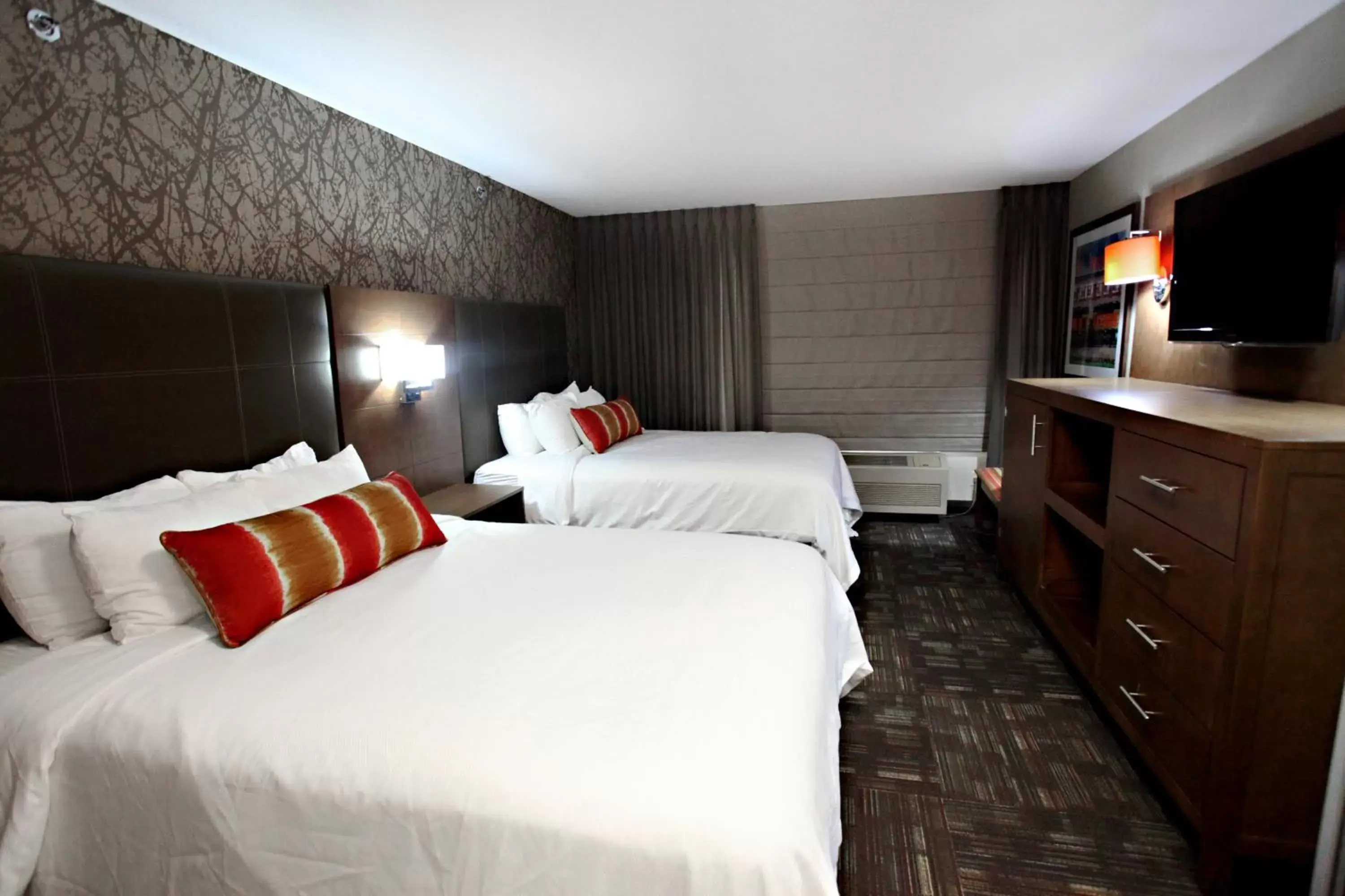 Queen Room with Two Queen Beds in Best Western Plus CottonTree Inn