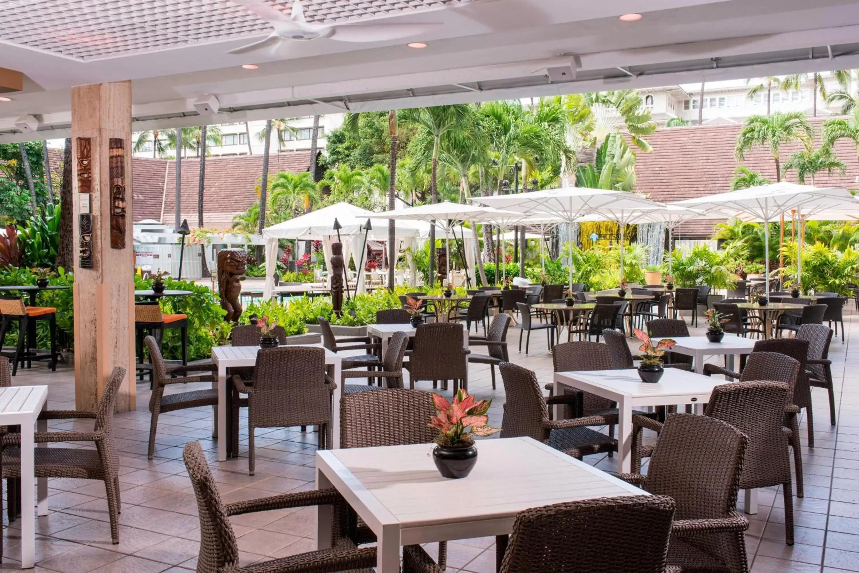 Restaurant/Places to Eat in Sheraton Princess Kaiulani