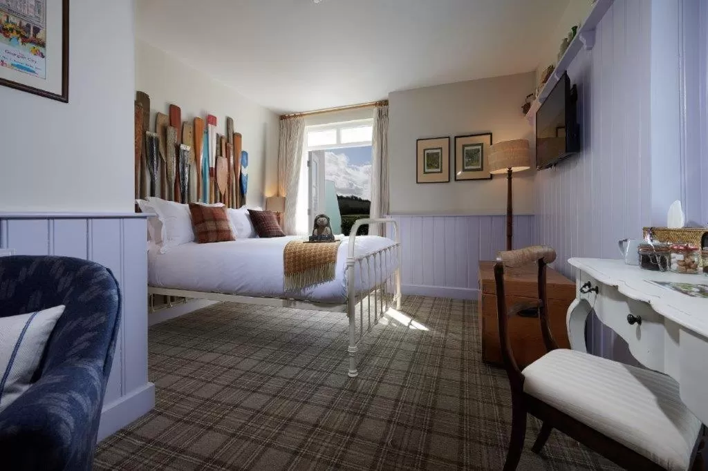 Superior Double Room with Balcony in The Boathouse