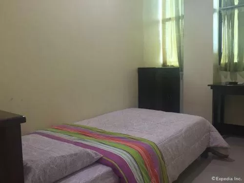 Bed in Honey Hunt House