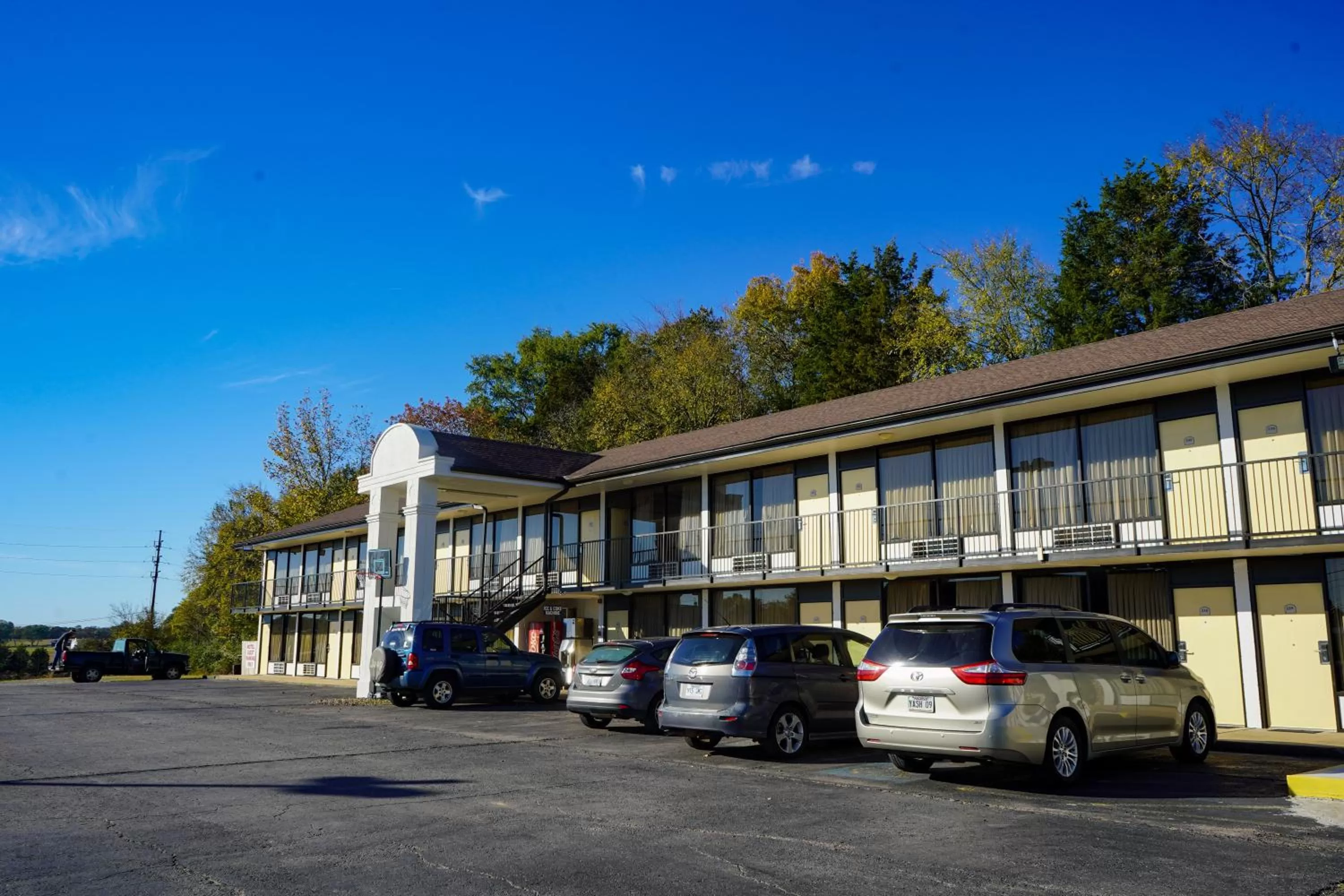 Property building in Sunset Inn Clarksville