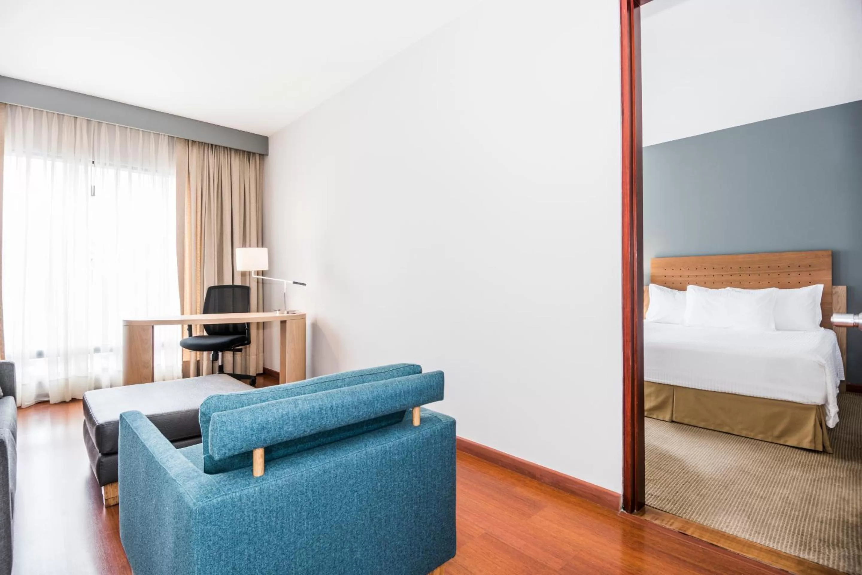 Seating Area in Cosmos 100 Executive