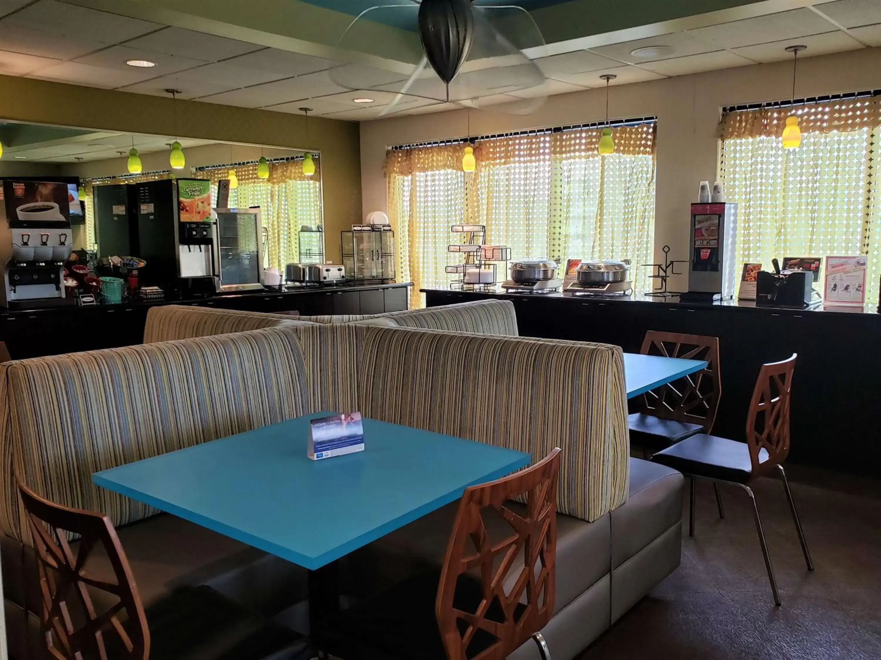 Restaurant/Places to Eat in Best Western Lake Okeechobee