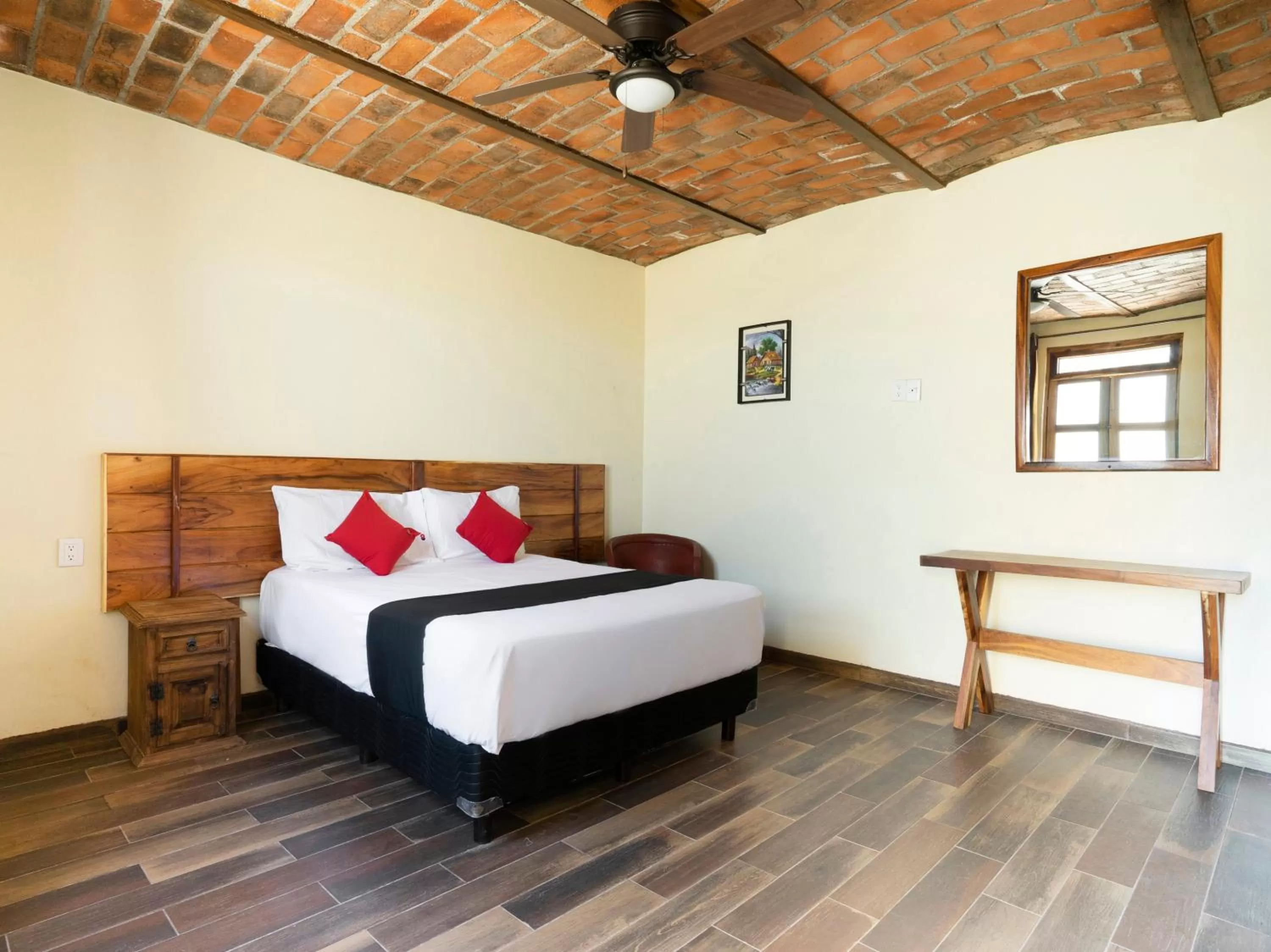 Bedroom in Capital O Hotel Posada Terraza, Tequila Jalisco