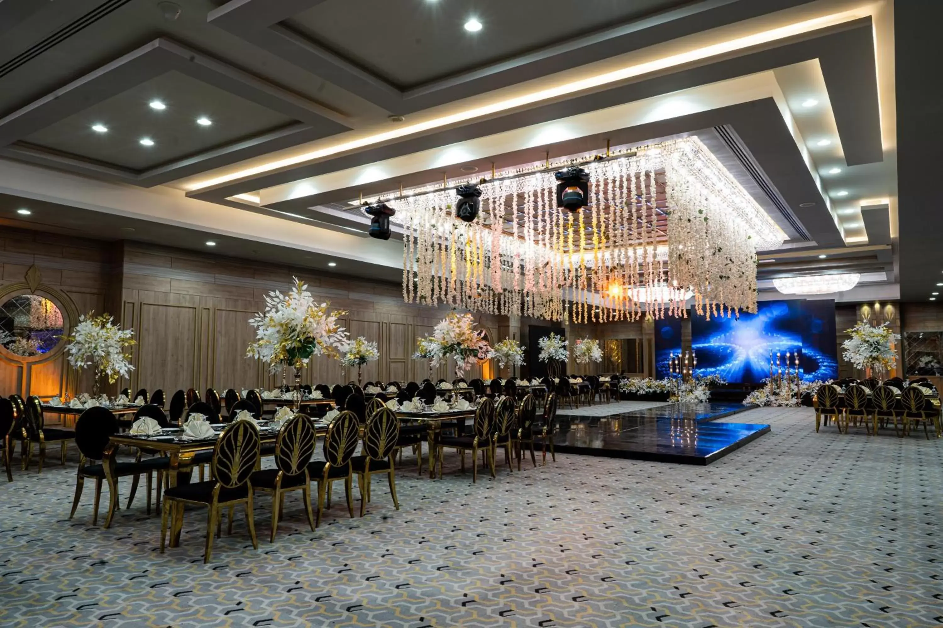 wedding, Restaurant/Places to Eat in Triumph Plaza Hotel