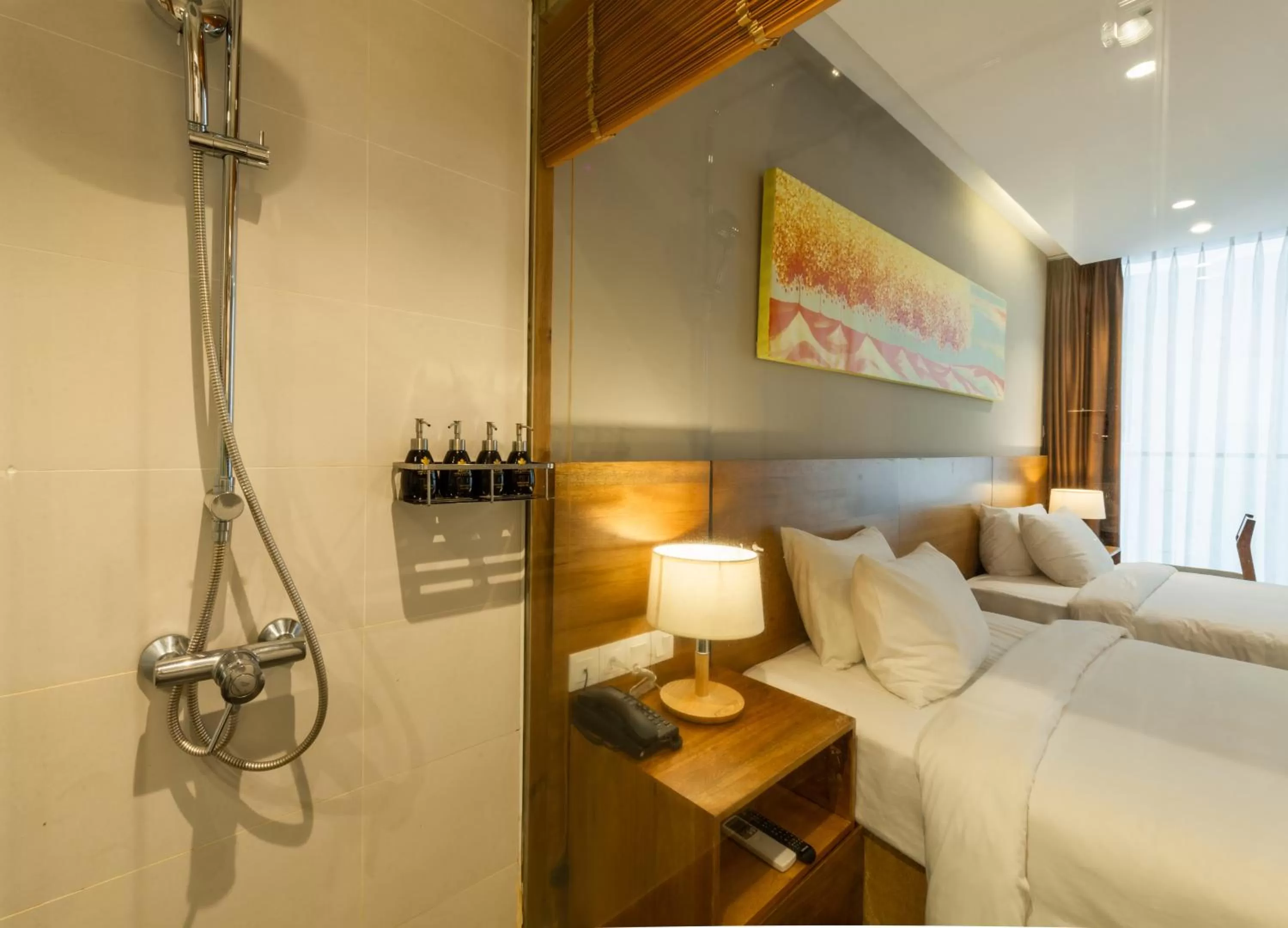 Shower, Bed in Maple Hotel & Apartment