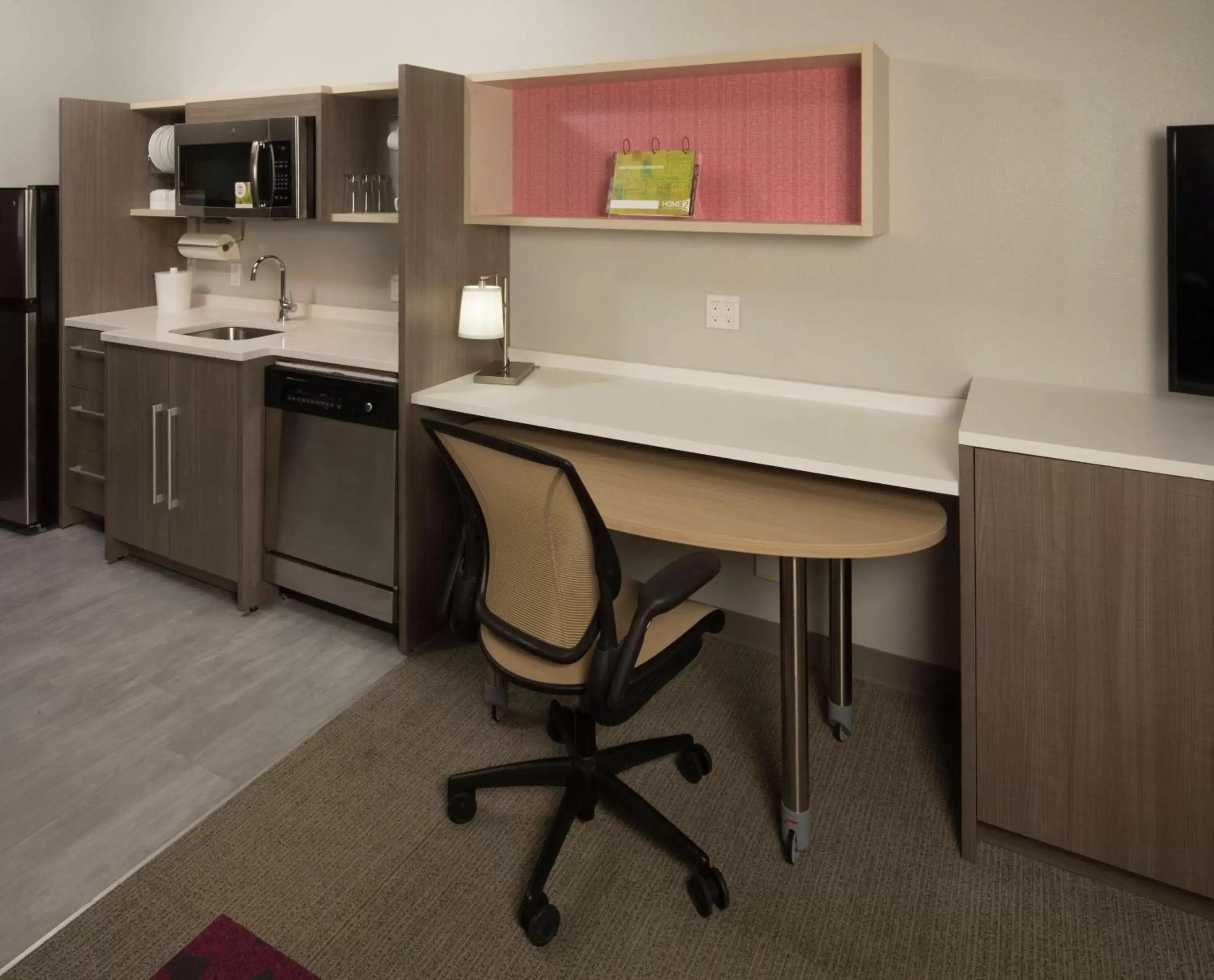 Bedroom, Kitchen/Kitchenette in Home2 Suites by Hilton Owasso