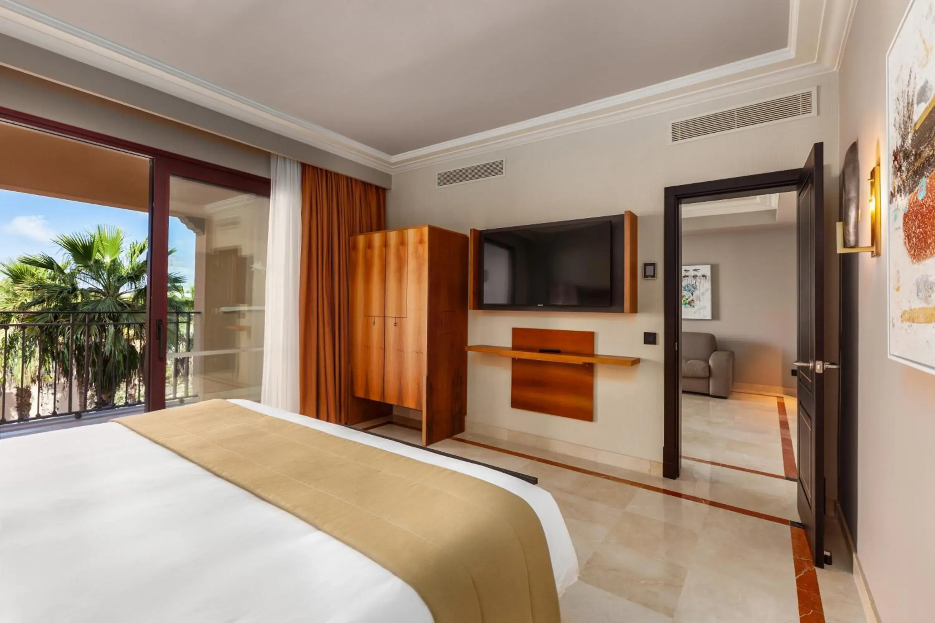 Bed, TV/Entertainment Center in Lopesan Costa Meloneras Resort & Spa