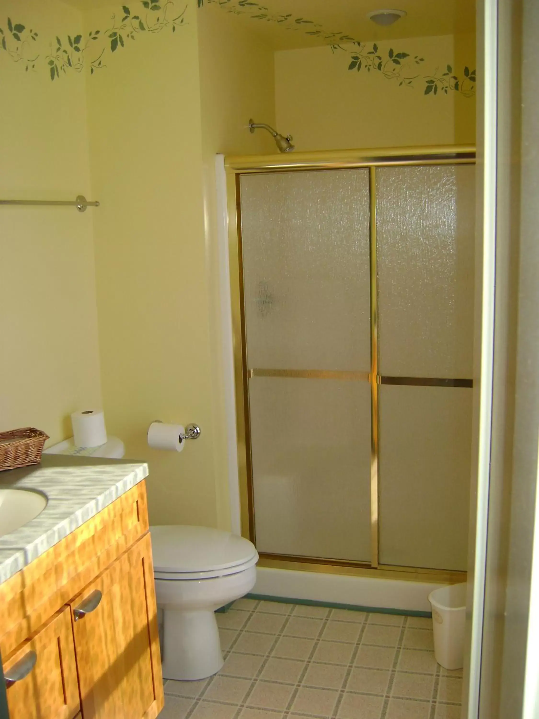 Bathroom in Four Creeks Bed&Breakfast