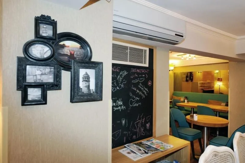 Restaurant/places to eat in Collage Pera Hotel