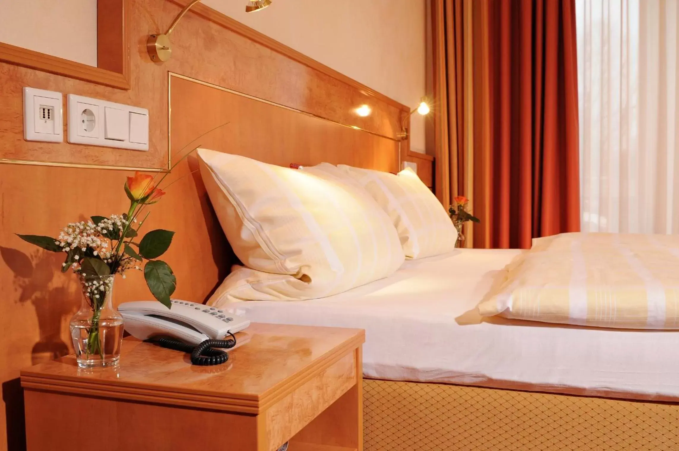 Bedroom, Bed in Hotel Heide Residenz