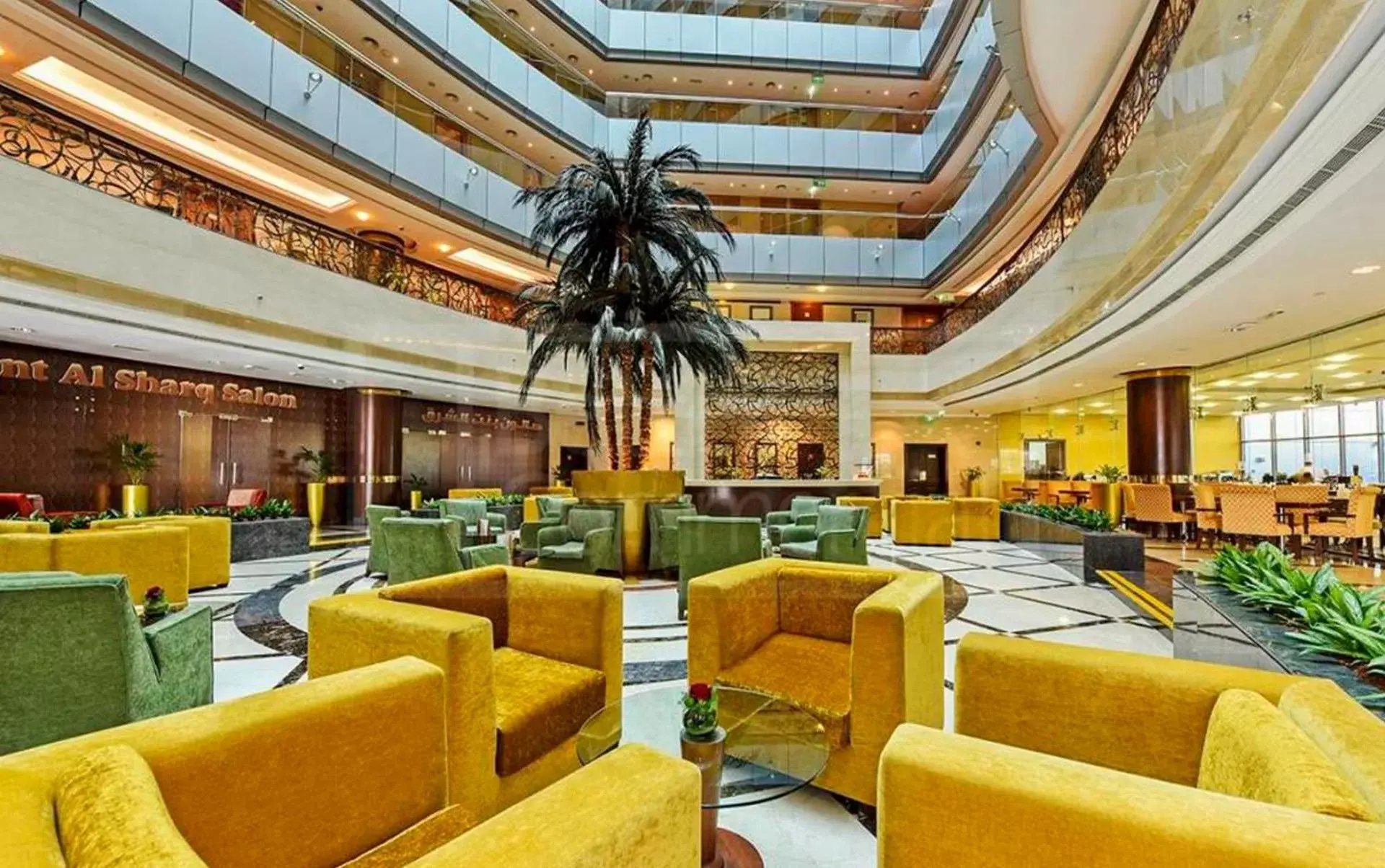 Lobby or reception, Lounge/Bar in City Seasons Hotel Dubai