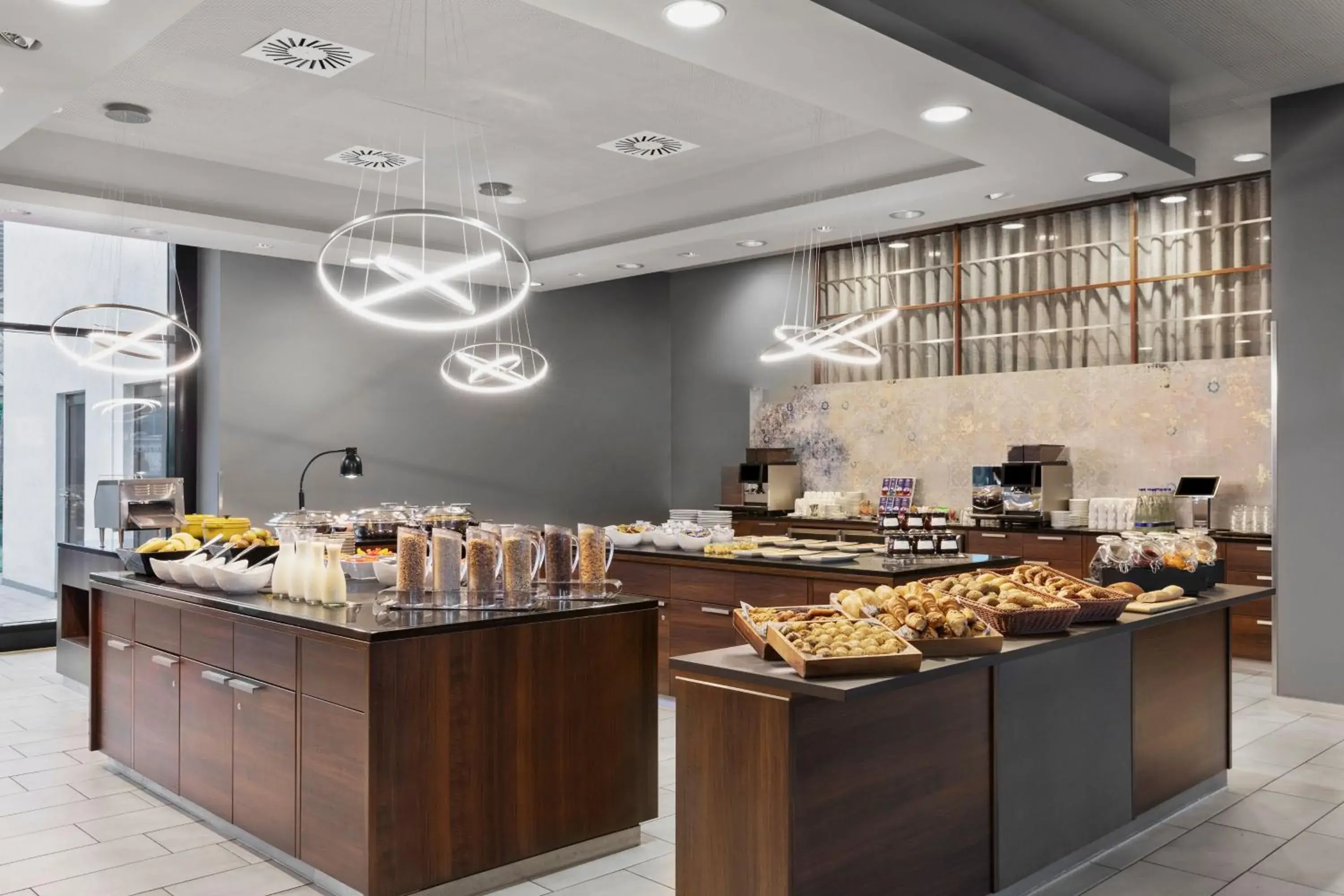 Breakfast, Restaurant/Places to Eat in Residence Inn by Marriott Munich City East