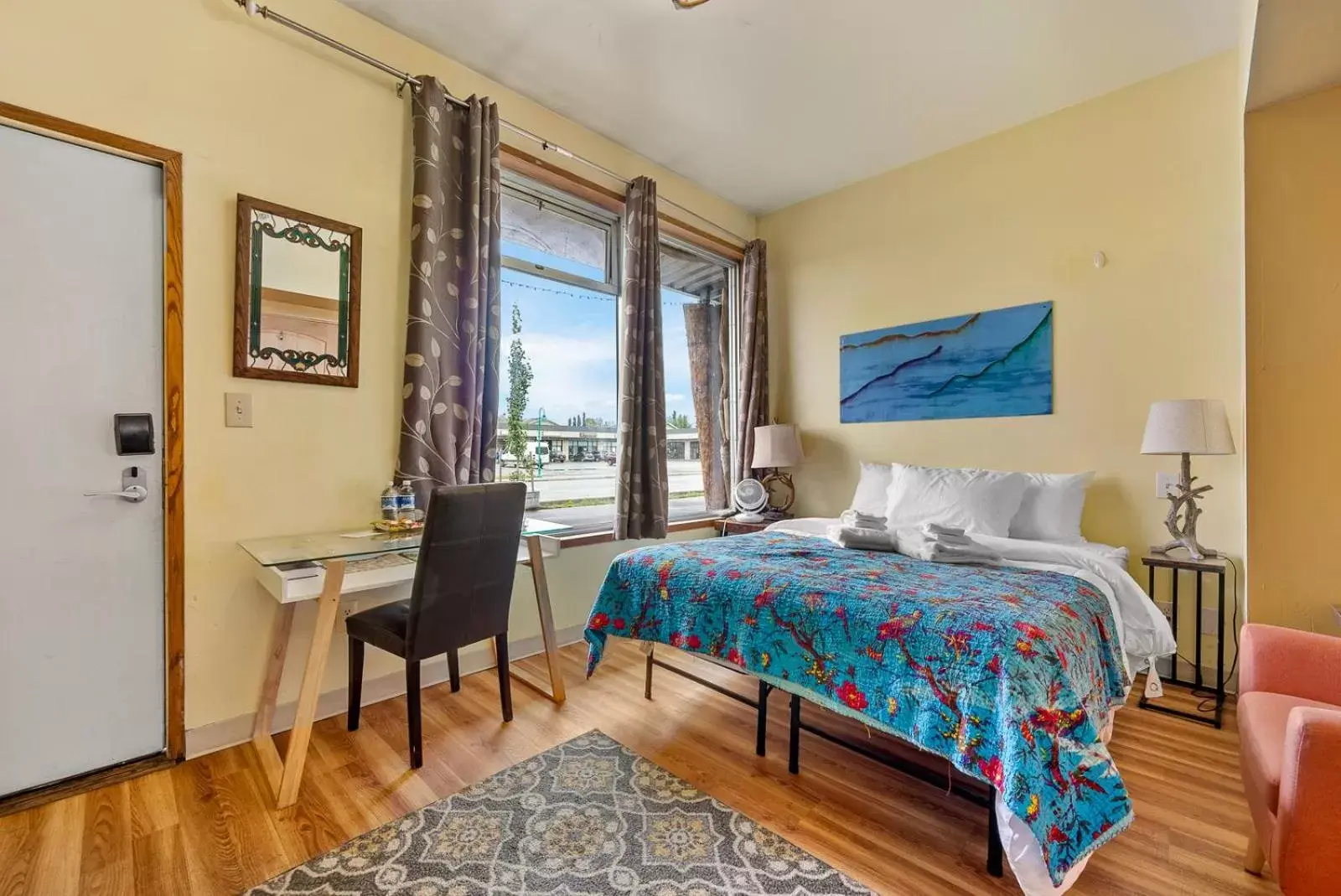 Bedroom in Qupqugiaq Inn