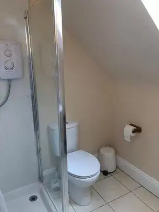 Family Room with Private Bathroom in Jacobite Rose Family Room with Private Bathroom in Jacobite Rose